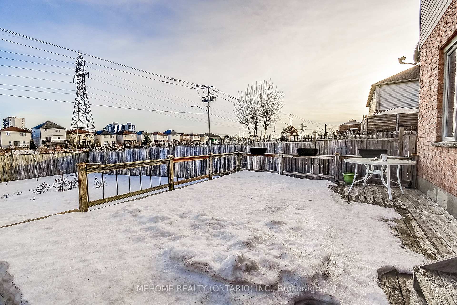 Photo 31 of 63 Huck Crescent, Kitchener — HOMEH