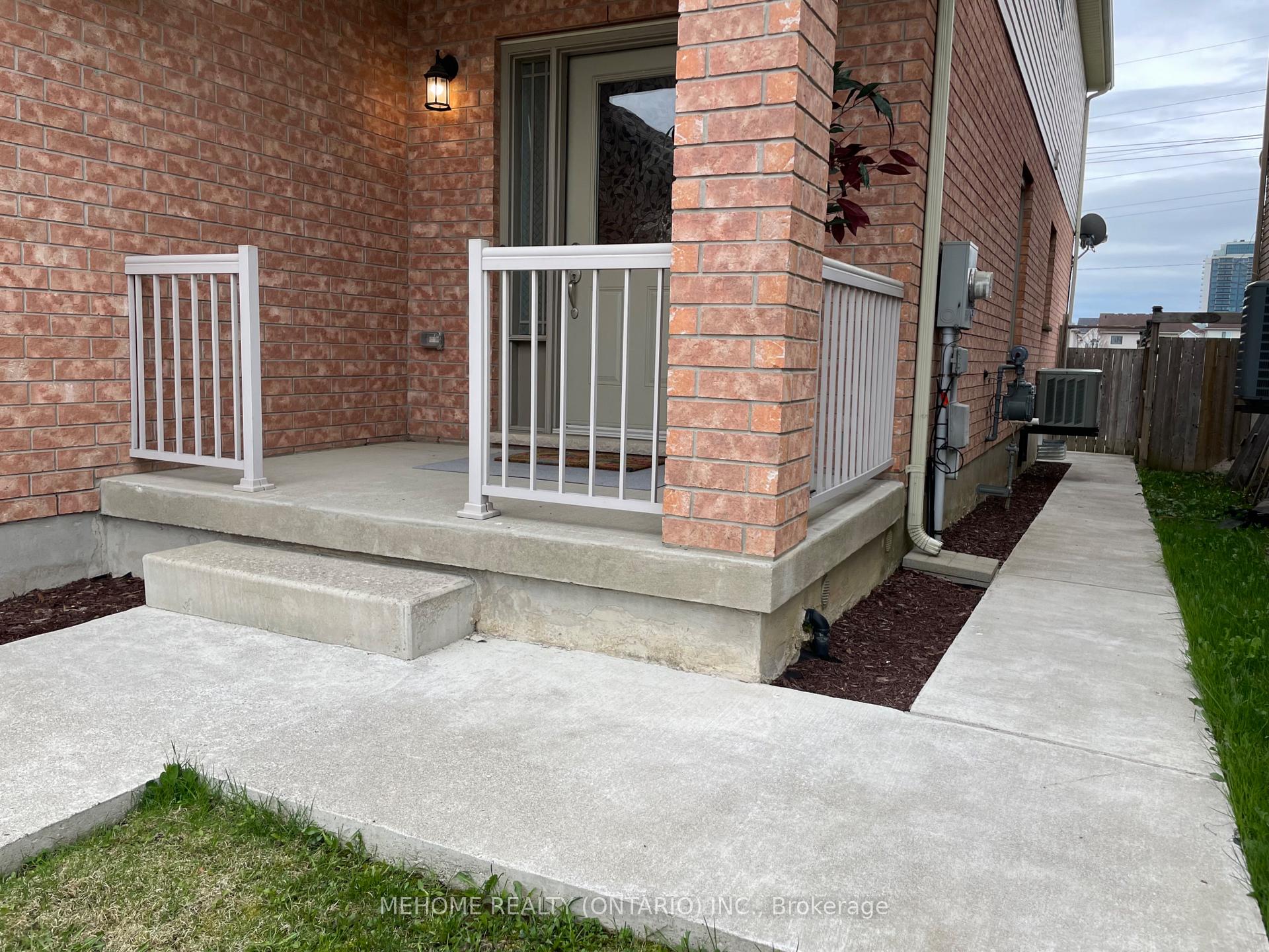 Photo 38 of 63 Huck Crescent, Kitchener — HOMEH