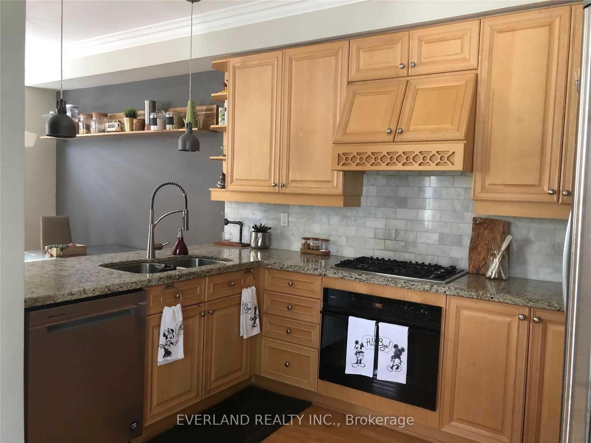 Photo 4 of 34 Dancer's Drive, Markham, Angus Glen — HOMEH