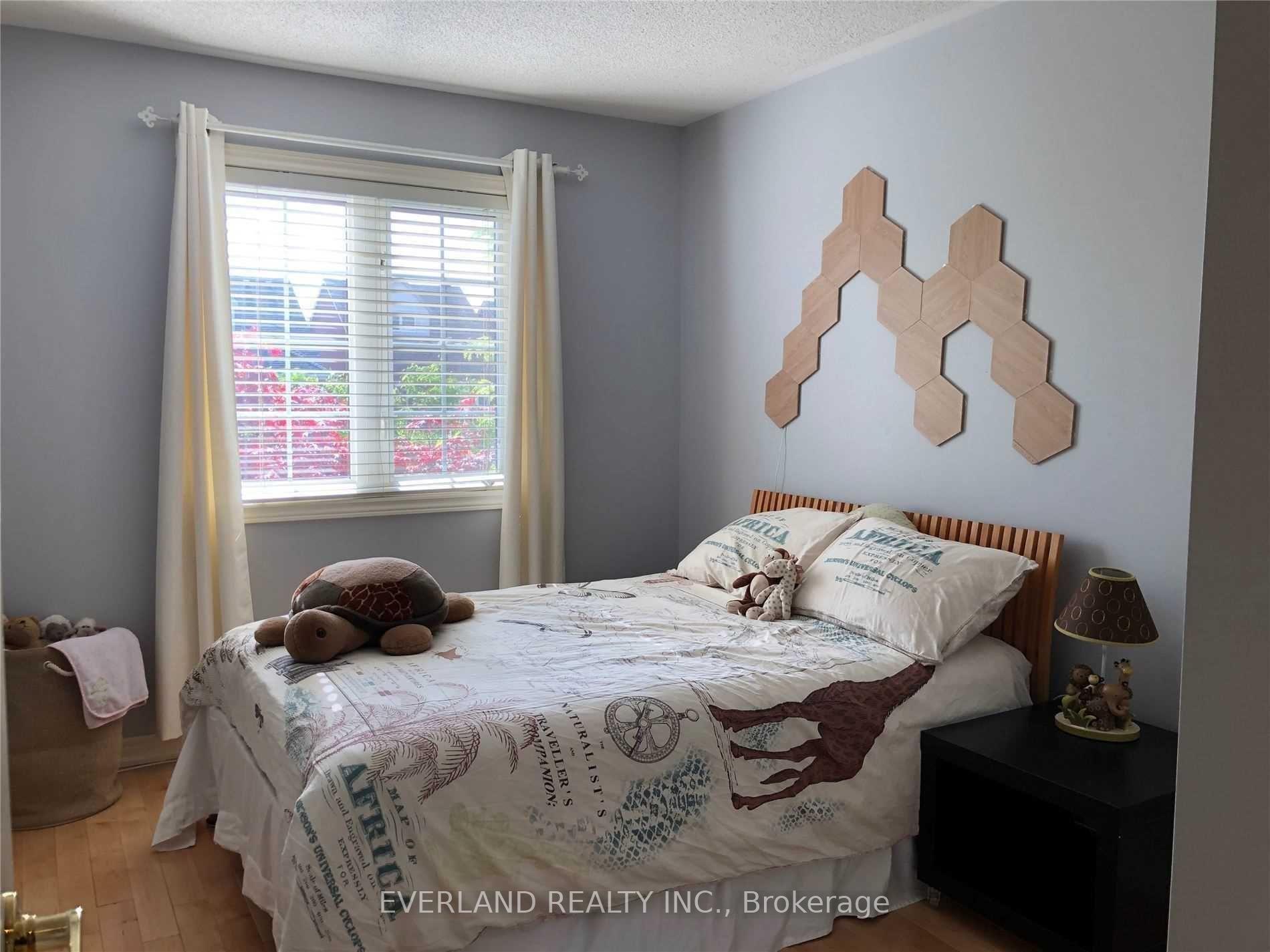 Photo 8 of 34 Dancer's Drive, Markham, Angus Glen — HOMEH
