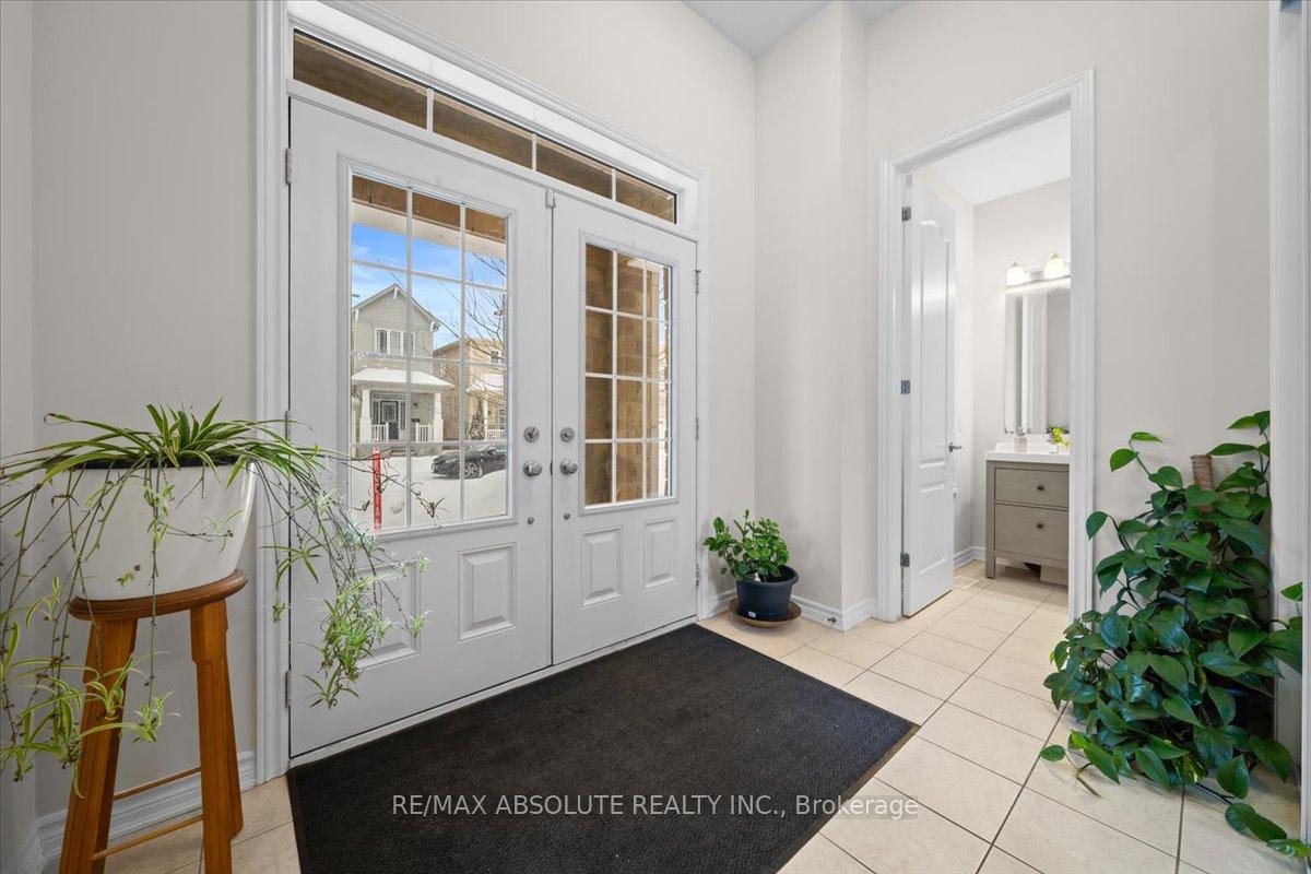 Photo 6 of 208 Asper Trail Circle, Ottawa, Kanata - Emerald Meadows/Trailwest — HOMEH