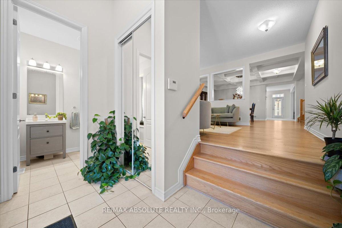 Photo 7 of 208 Asper Trail Circle, Ottawa, Kanata - Emerald Meadows/Trailwest — HOMEH