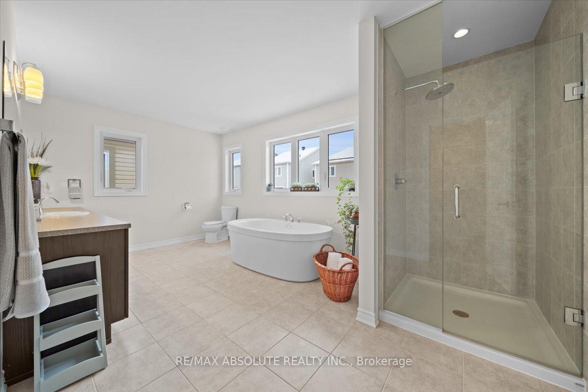 Photo 25 of 208 Asper Trail Circle, Ottawa, Kanata - Emerald Meadows/Trailwest — HOMEH