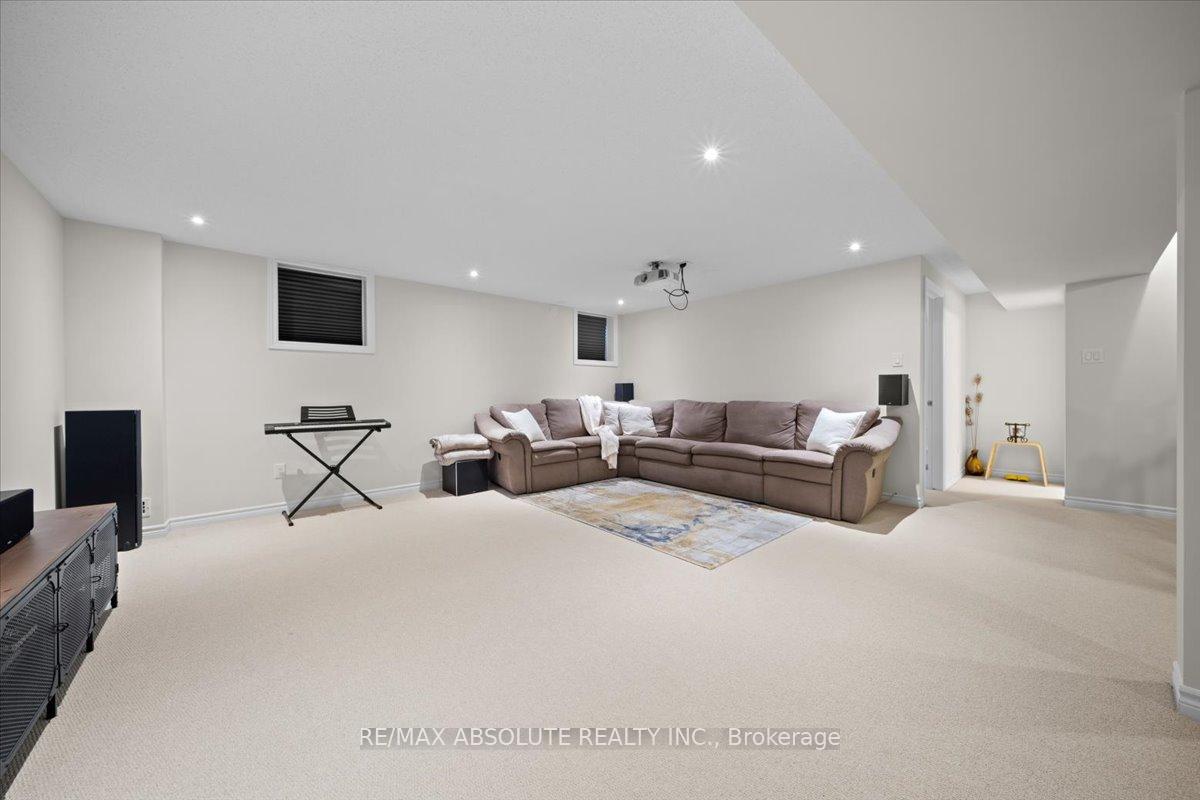 Photo 31 of 208 Asper Trail Circle, Ottawa, Kanata - Emerald Meadows/Trailwest — HOMEH