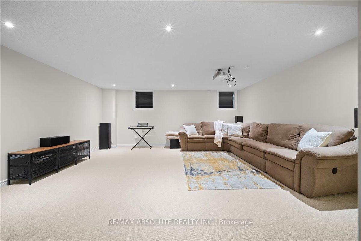 Photo 32 of 208 Asper Trail Circle, Ottawa, Kanata - Emerald Meadows/Trailwest — HOMEH