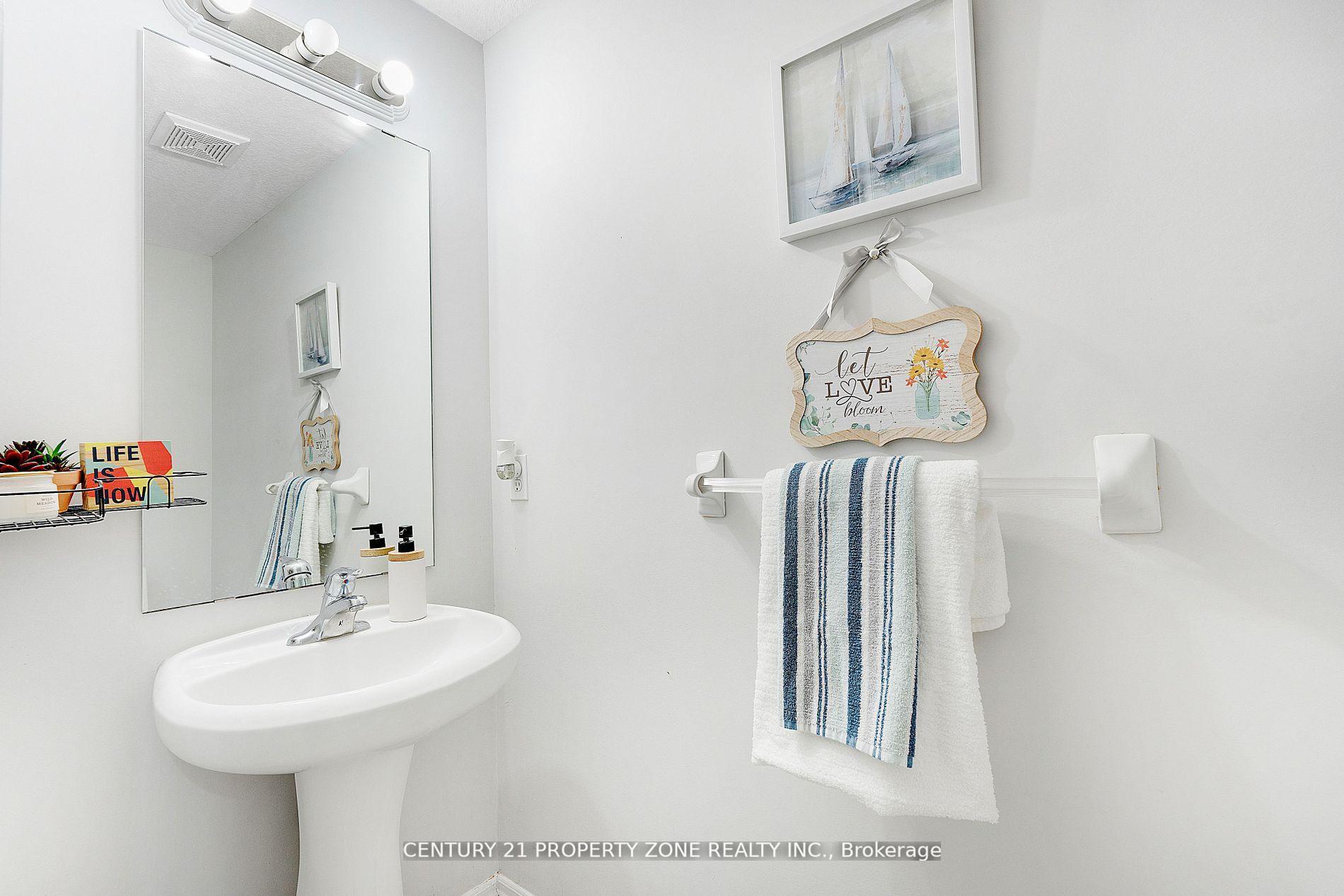 Photo 6 of 62 Colton Circle, Kitchener — HOMEH
