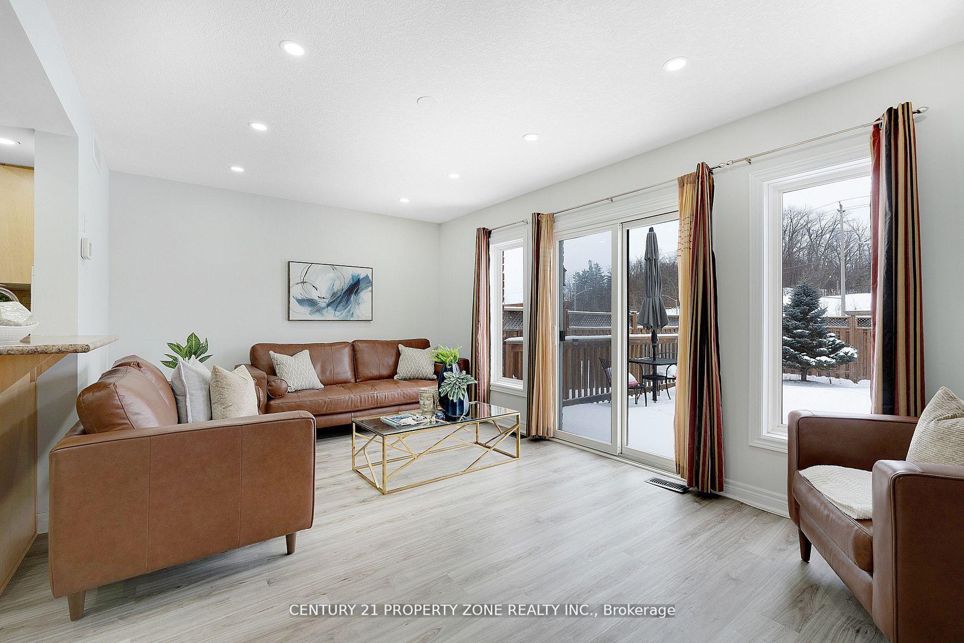 Photo 14 of 62 Colton Circle, Kitchener — HOMEH