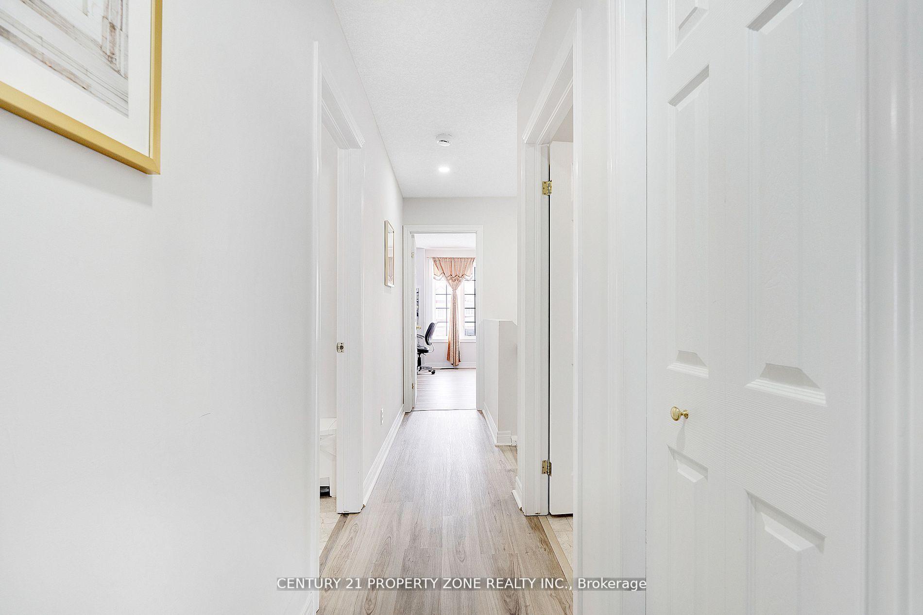 Photo 23 of 62 Colton Circle, Kitchener — HOMEH