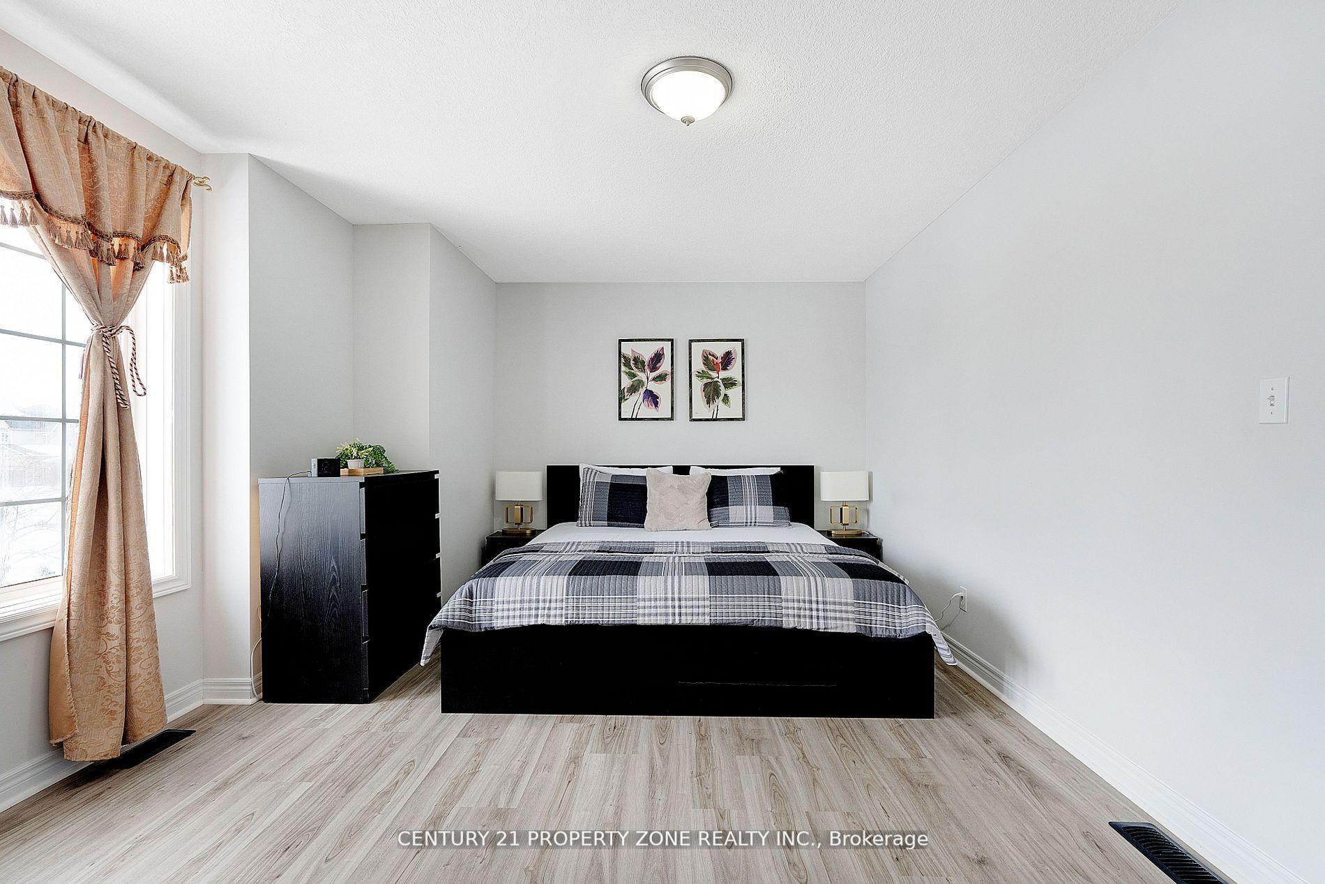 Photo 28 of 62 Colton Circle, Kitchener — HOMEH