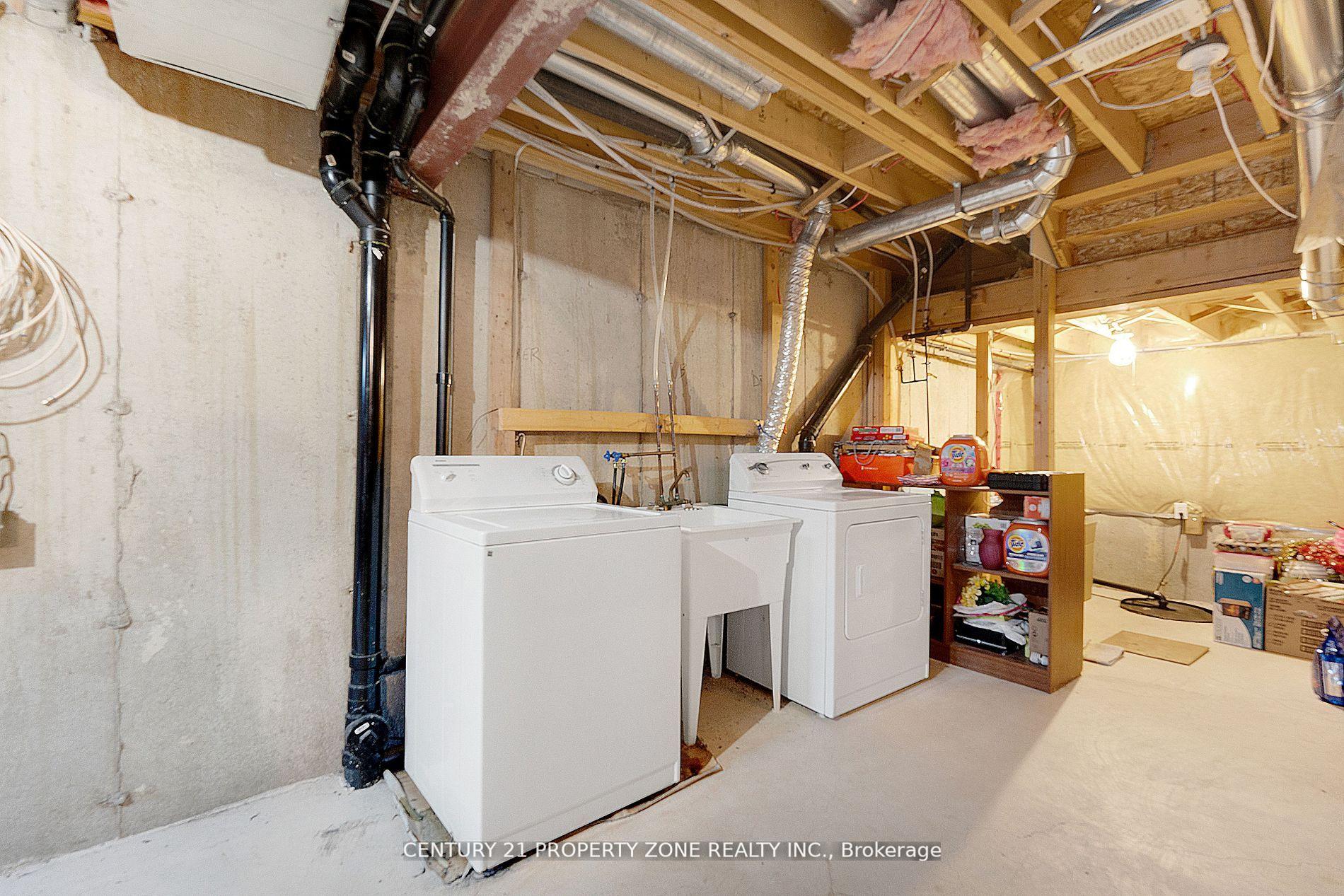 Photo 31 of 62 Colton Circle, Kitchener — HOMEH