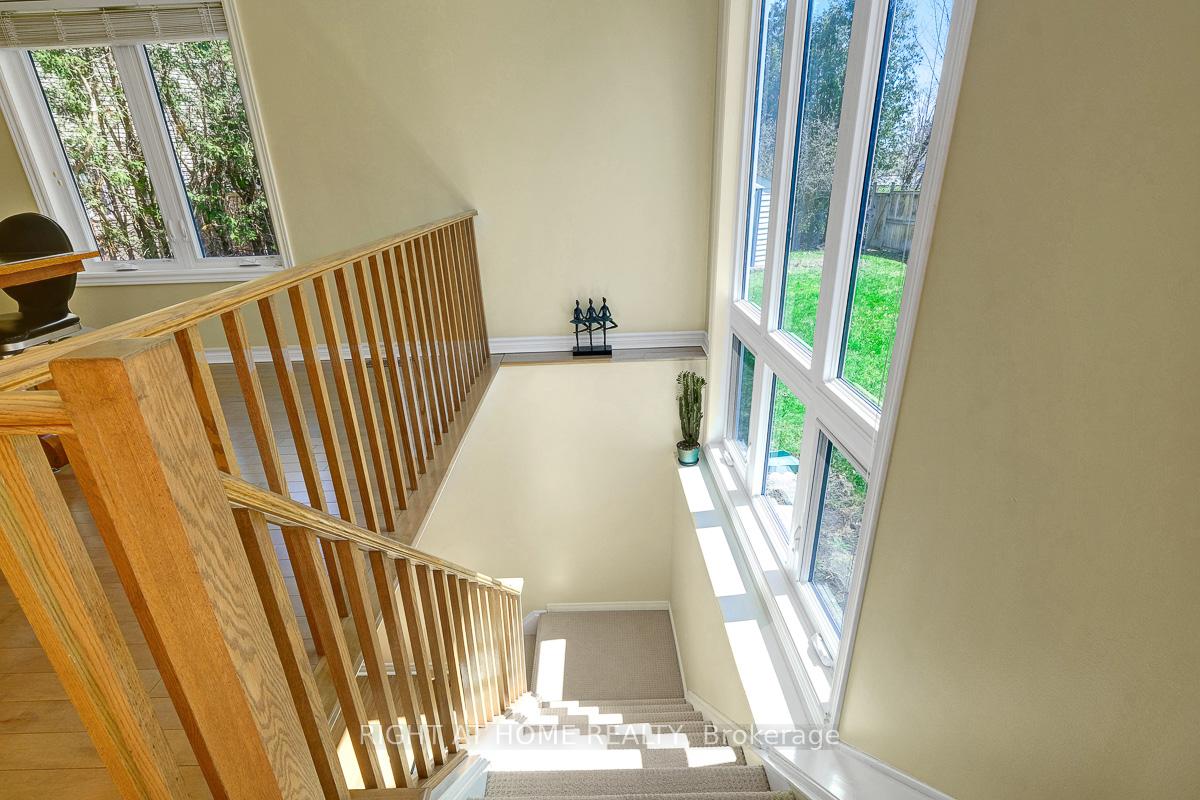Photo 17 of 60 Kimbolton Crescent, Ottawa, Kanata - Morgan's Grant/South March — HOMEH