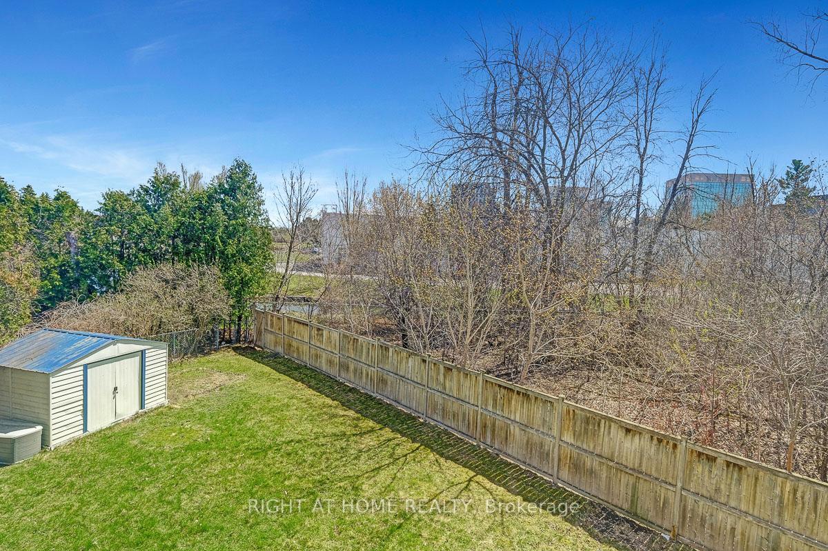 Photo 30 of 60 Kimbolton Crescent, Ottawa, Kanata - Morgan's Grant/South March — HOMEH
