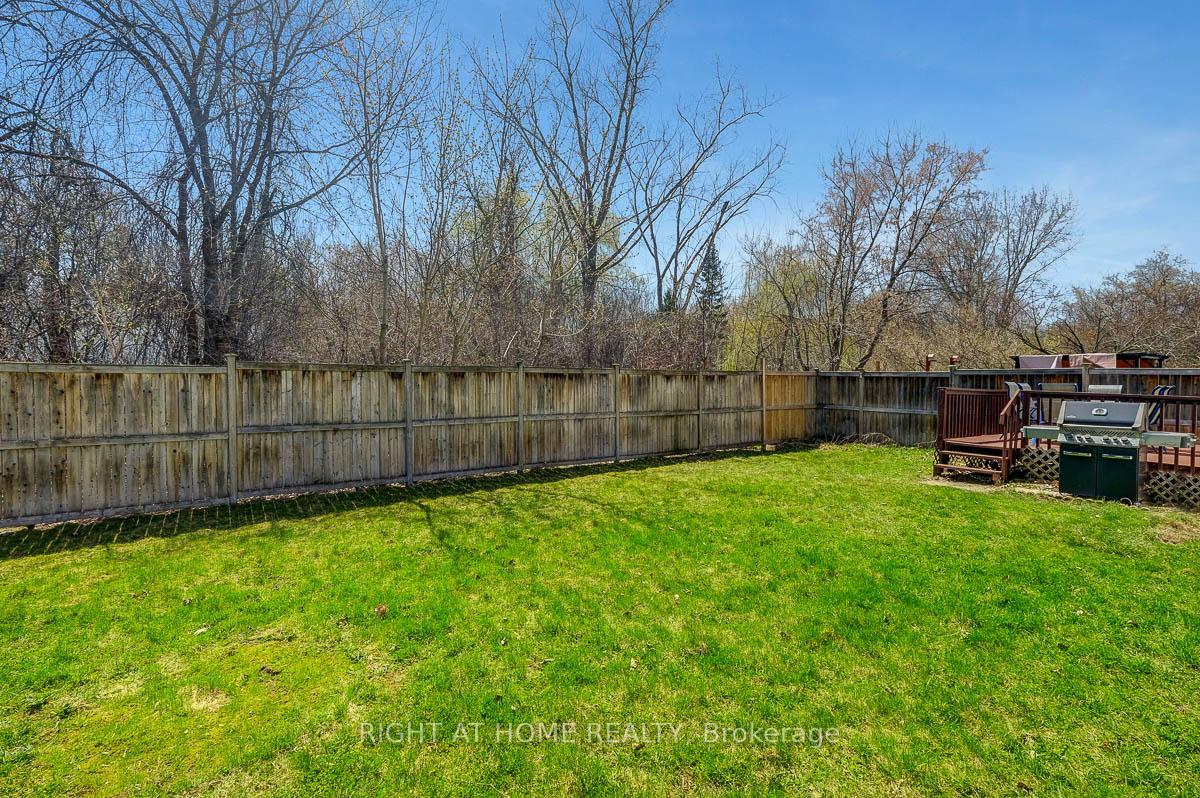 Photo 31 of 60 Kimbolton Crescent, Ottawa, Kanata - Morgan's Grant/South March — HOMEH