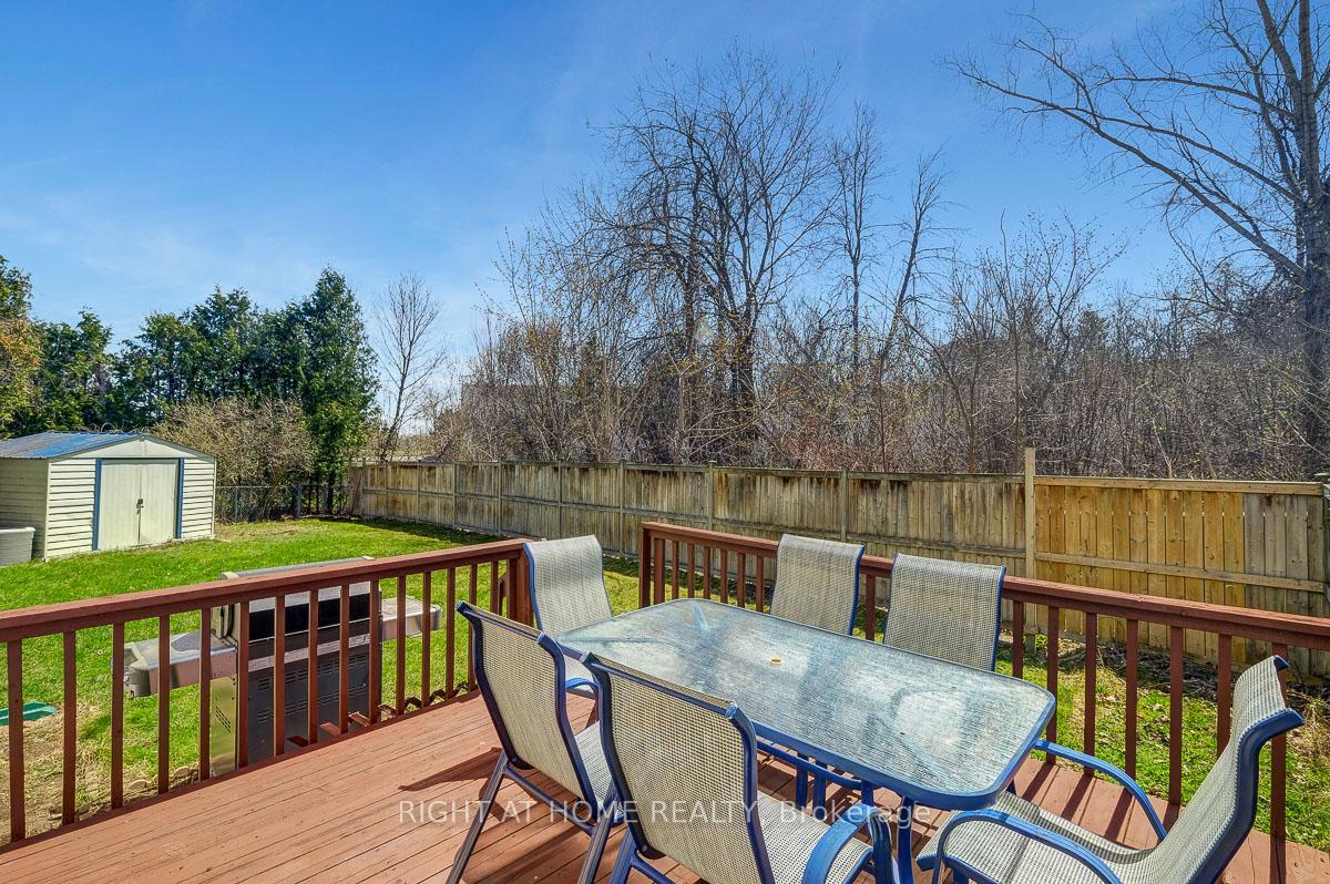 Photo 33 of 60 Kimbolton Crescent, Ottawa, Kanata - Morgan's Grant/South March — HOMEH