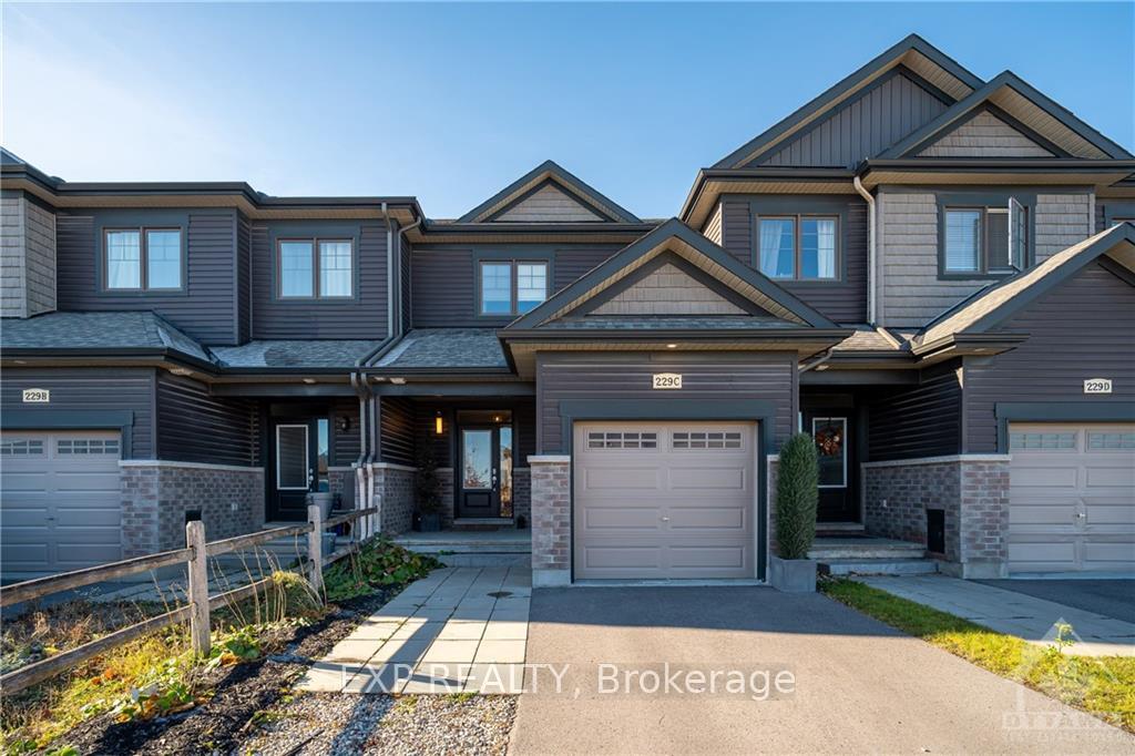 Photo 2 of 229C Shinny Avenue, Ottawa, Kanata - Emerald Meadows/Trailwest — HOMEH