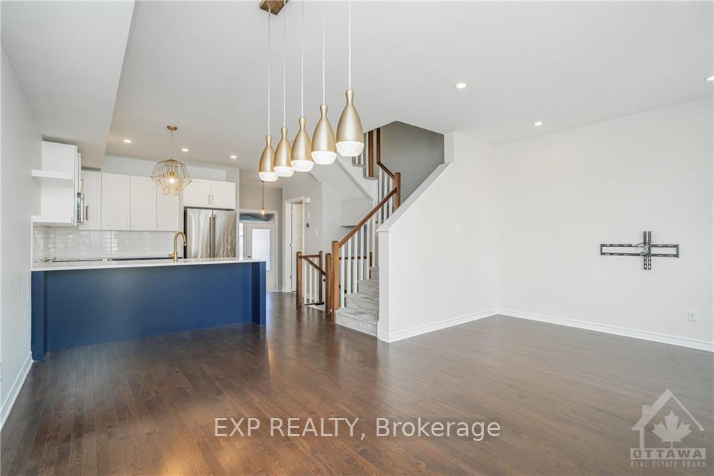 Photo 6 of 229C Shinny Avenue, Ottawa, Kanata - Emerald Meadows/Trailwest — HOMEH