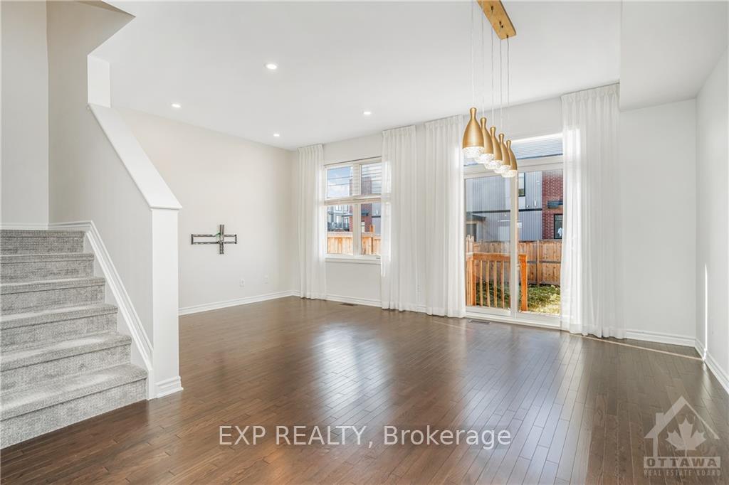 Photo 9 of 229C Shinny Avenue, Ottawa, Kanata - Emerald Meadows/Trailwest — HOMEH
