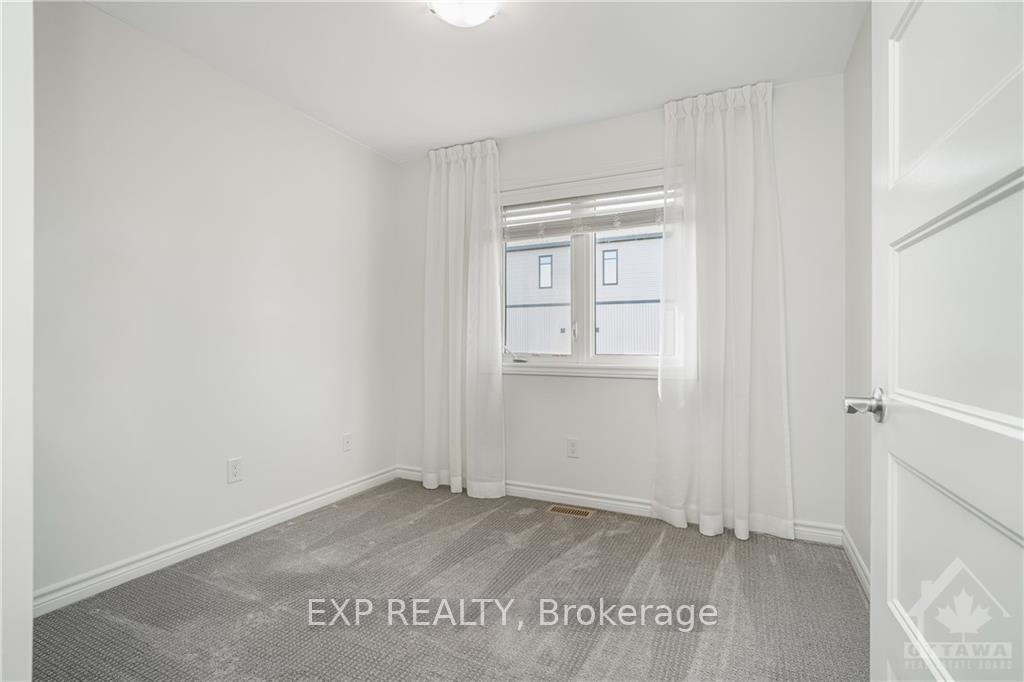 Photo 16 of 229C Shinny Avenue, Ottawa, Kanata - Emerald Meadows/Trailwest — HOMEH
