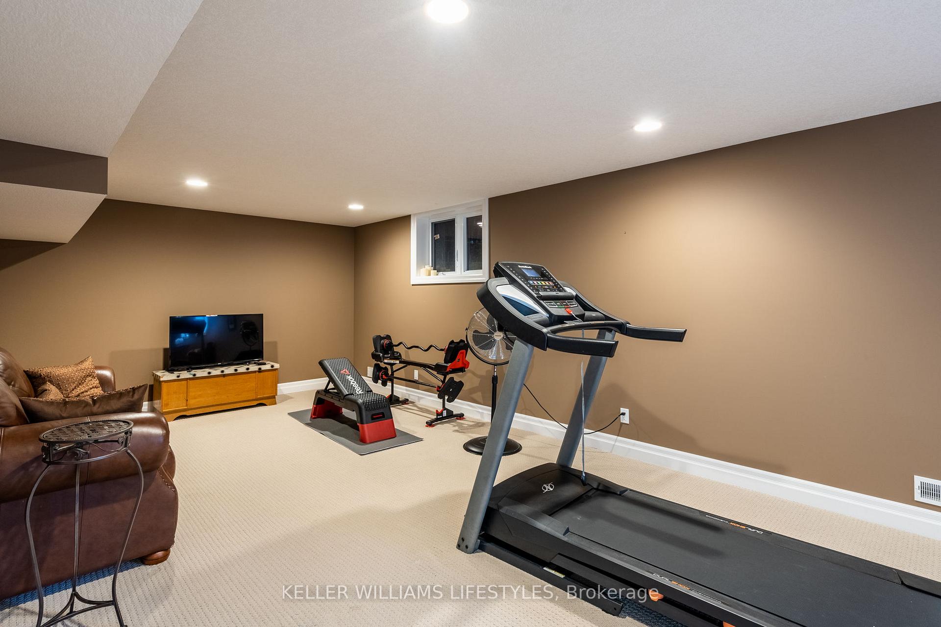 Photo 17 of 23 Earlscourt Terrace, Middlesex Centre, Kilworth — HOMEH