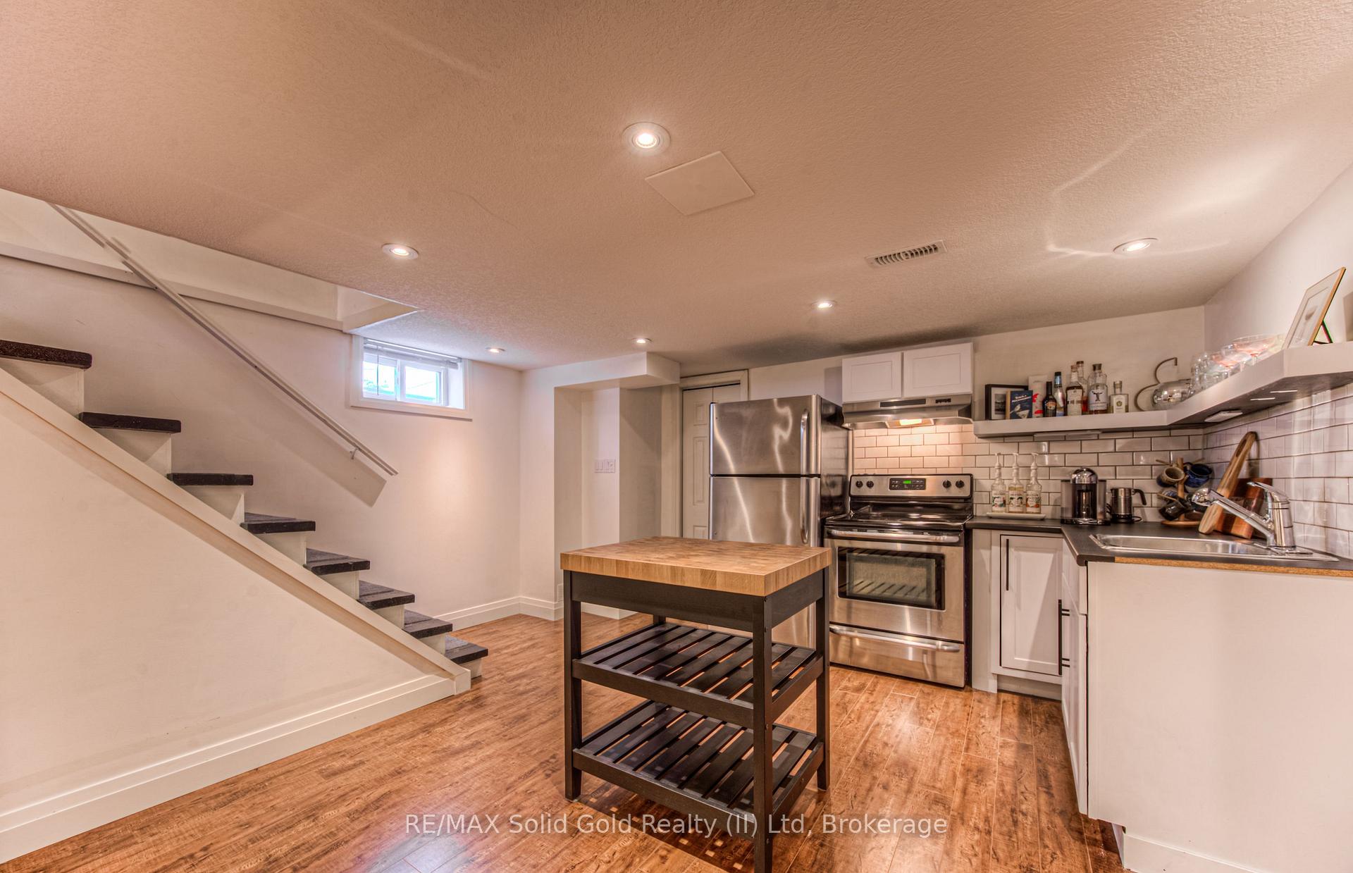 Photo 32 of 742 Elizabeth Street, Kitchener — HOMEH