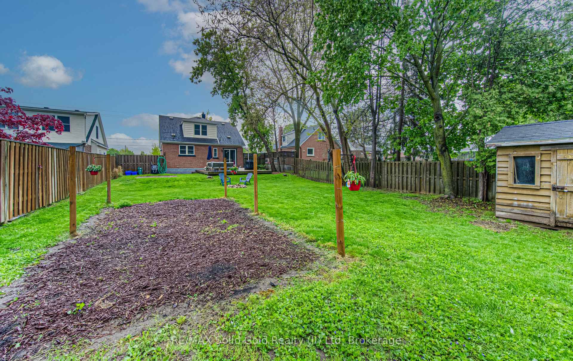 Photo 41 of 742 Elizabeth Street, Kitchener — HOMEH