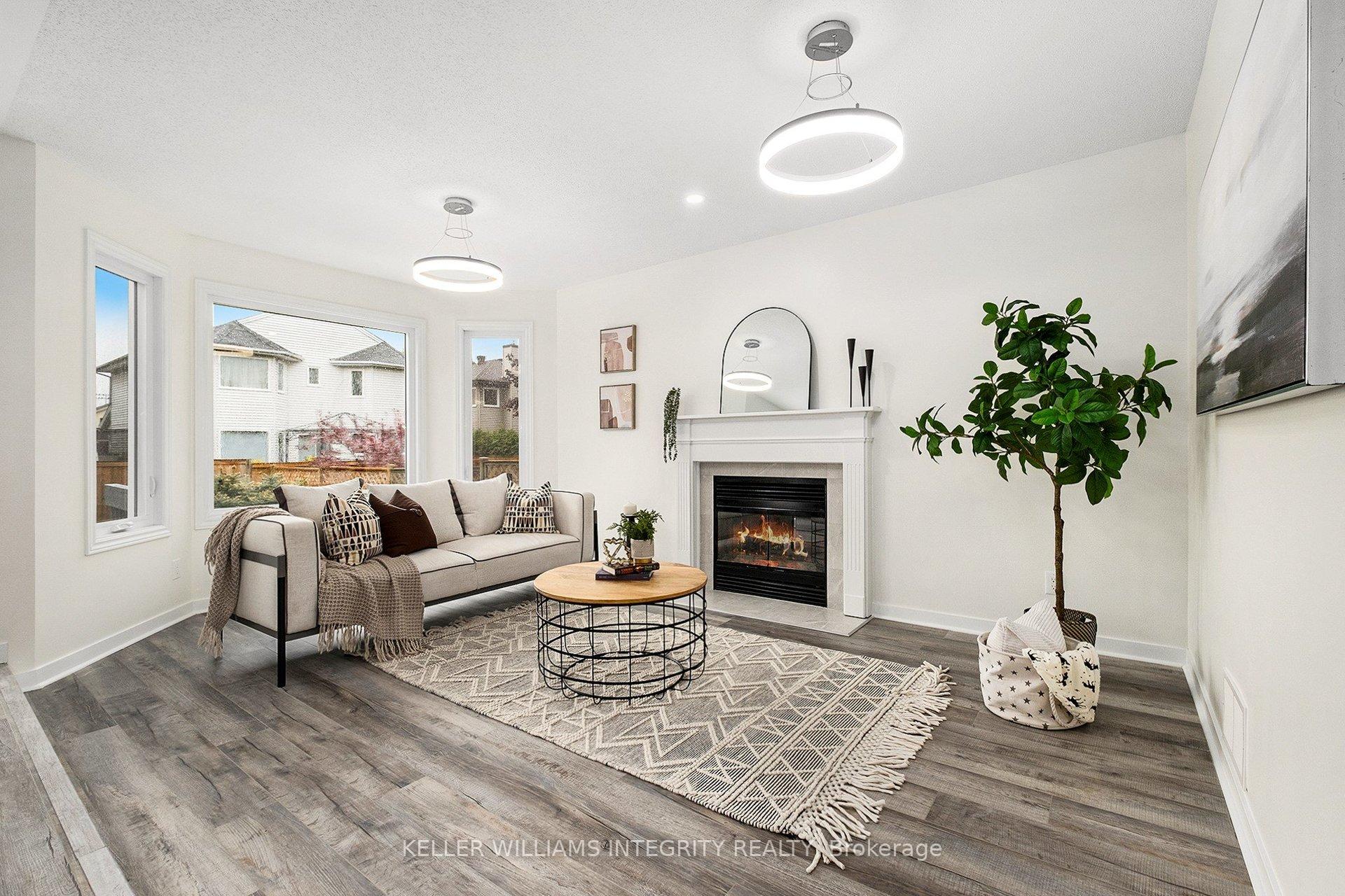 Photo 4 of 15 Saddlehorn Crescent, Ottawa, Kanata - Bridlewood — HOMEH