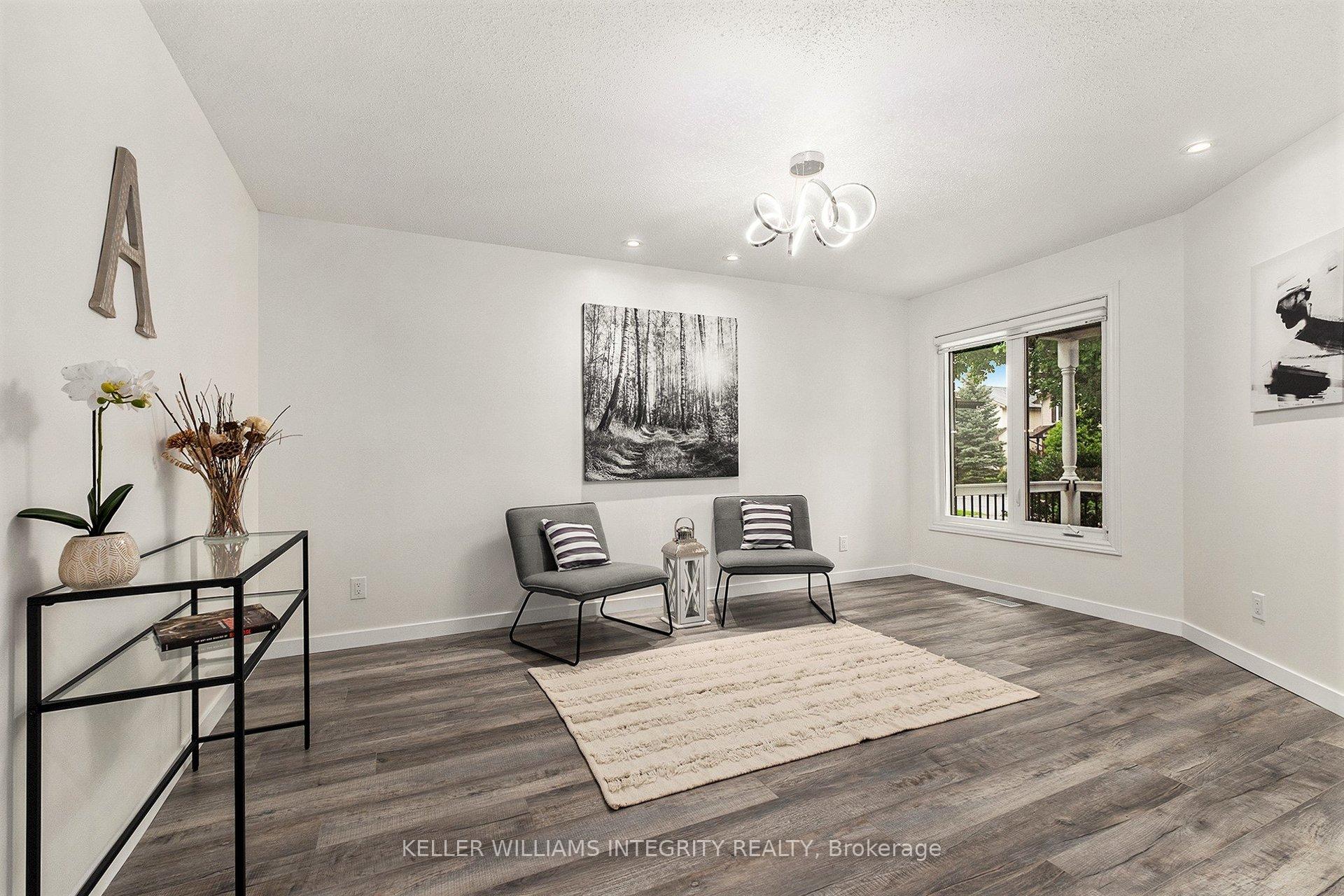 Photo 8 of 15 Saddlehorn Crescent, Ottawa, Kanata - Bridlewood — HOMEH