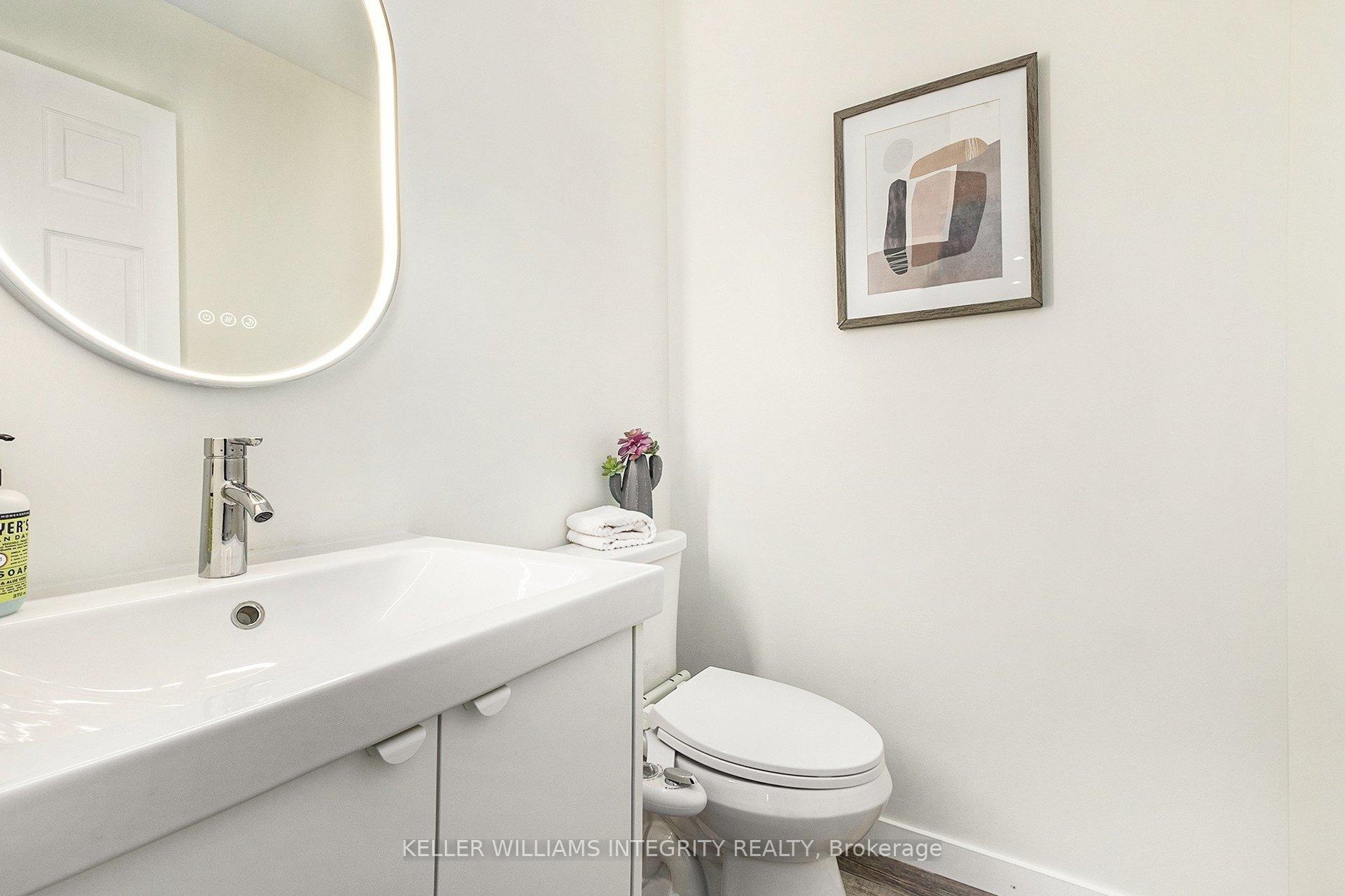Photo 10 of 15 Saddlehorn Crescent, Ottawa, Kanata - Bridlewood — HOMEH