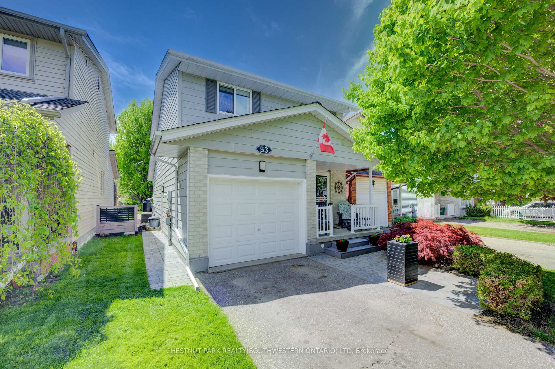 Photo 2 of 53 Ristau Crescent, Kitchener — HOMEH