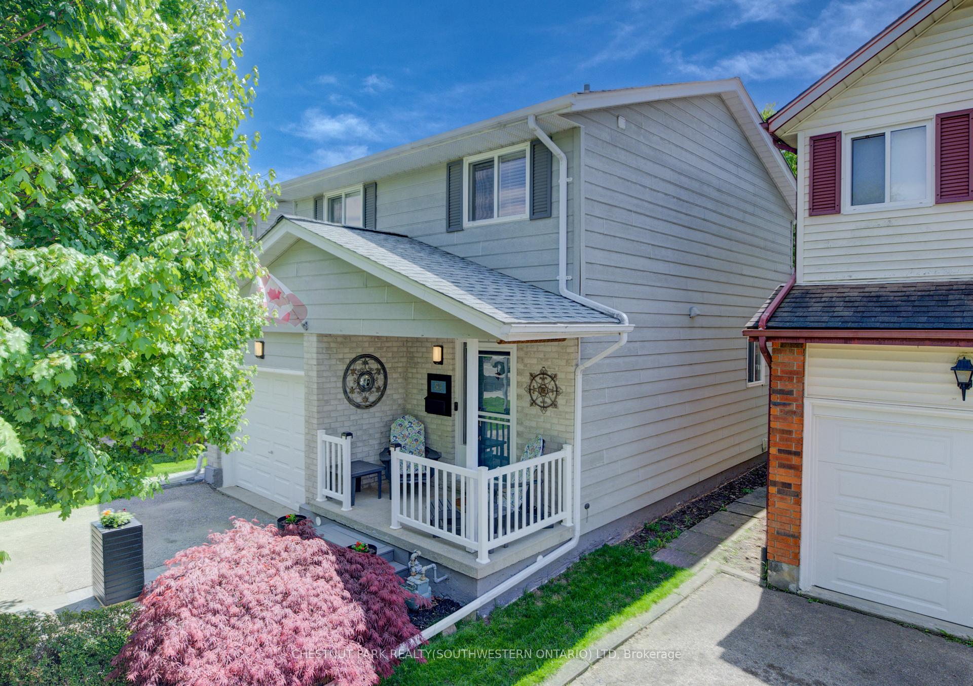 Photo 4 of 53 Ristau Crescent, Kitchener — HOMEH