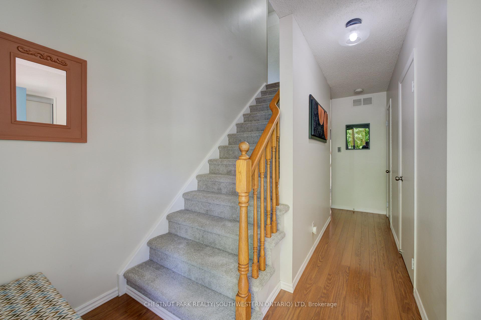 Photo 8 of 53 Ristau Crescent, Kitchener — HOMEH