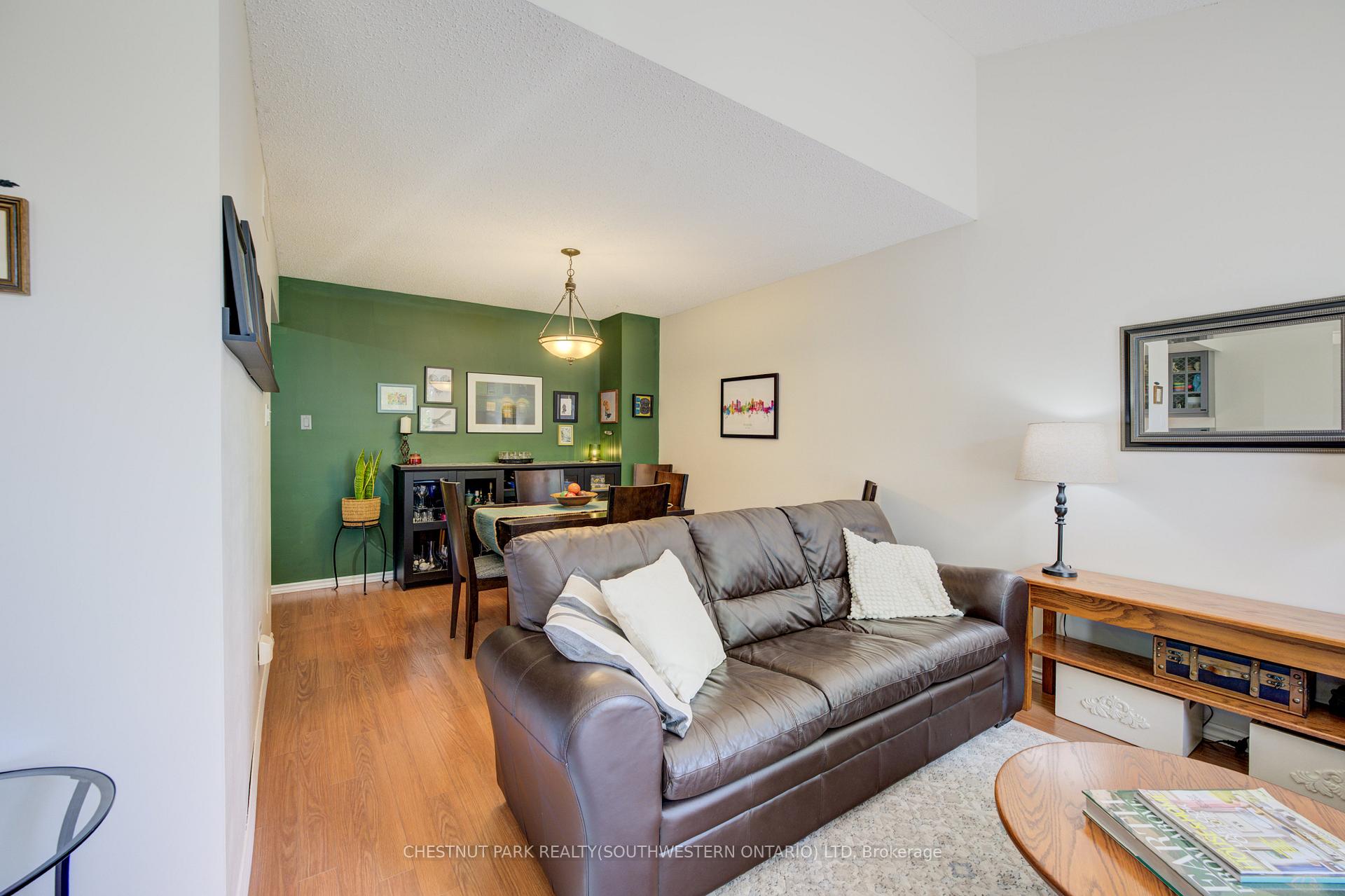Photo 21 of 53 Ristau Crescent, Kitchener — HOMEH