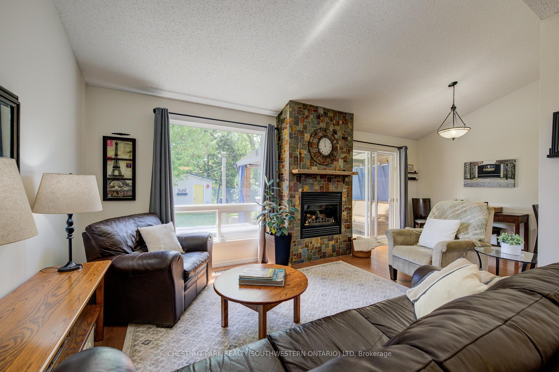 Photo 24 of 53 Ristau Crescent, Kitchener — HOMEH