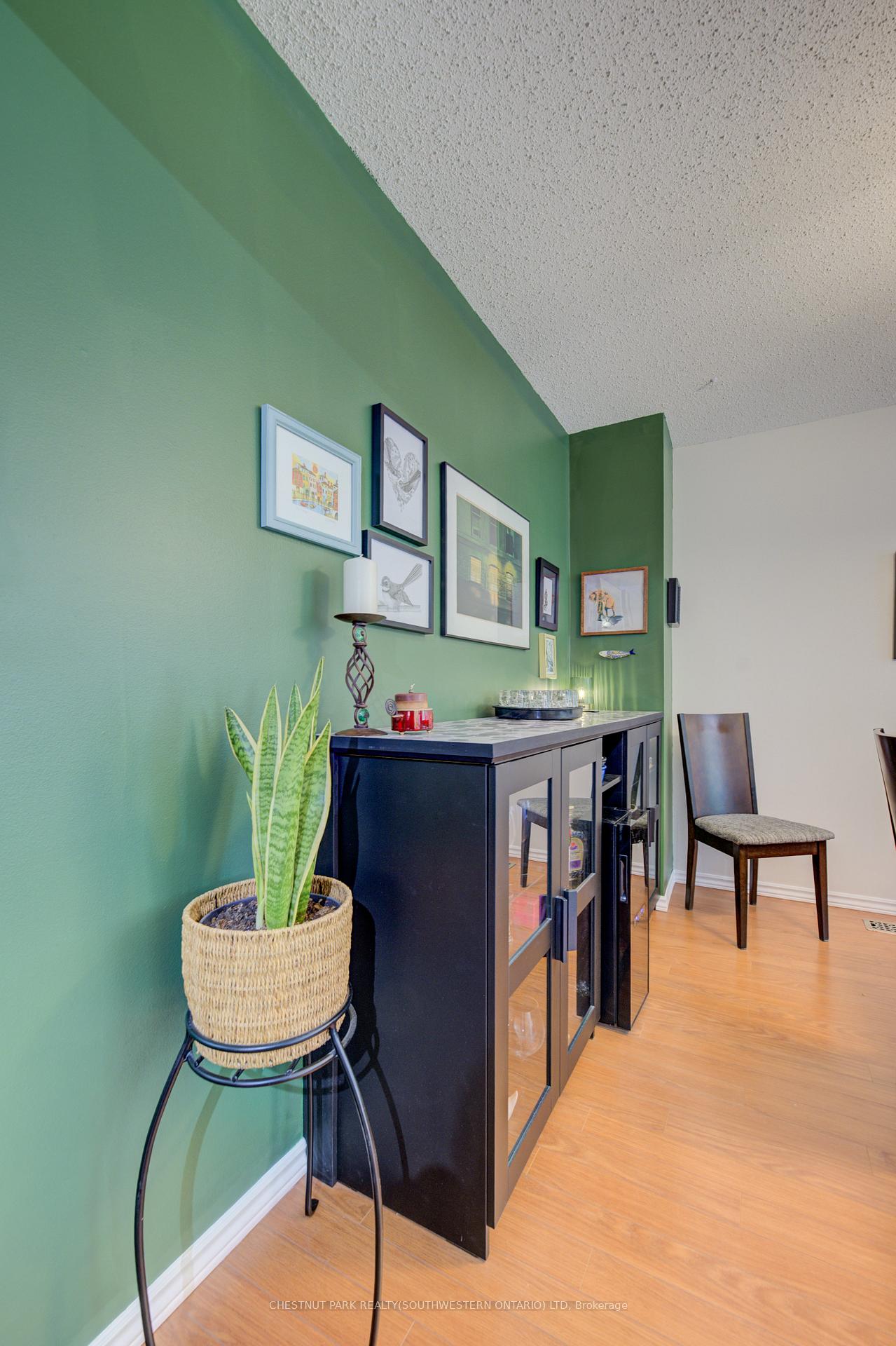 Photo 26 of 53 Ristau Crescent, Kitchener — HOMEH