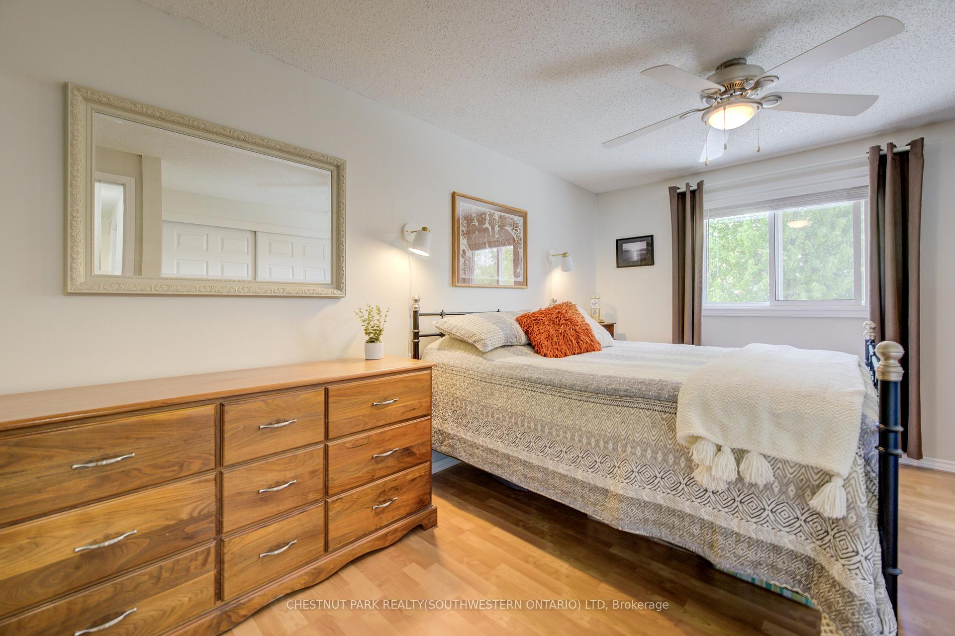 Photo 31 of 53 Ristau Crescent, Kitchener — HOMEH