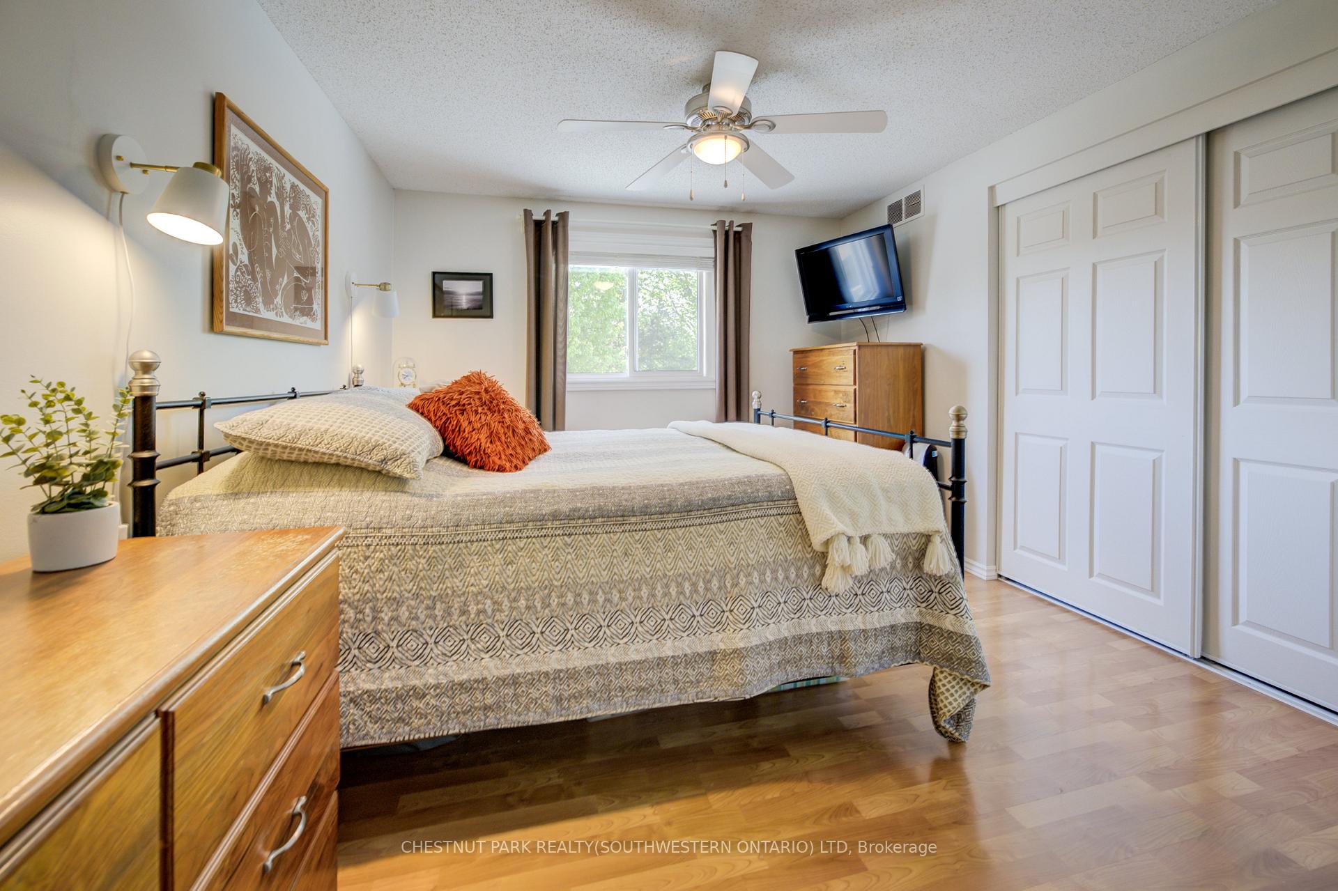 Photo 32 of 53 Ristau Crescent, Kitchener — HOMEH