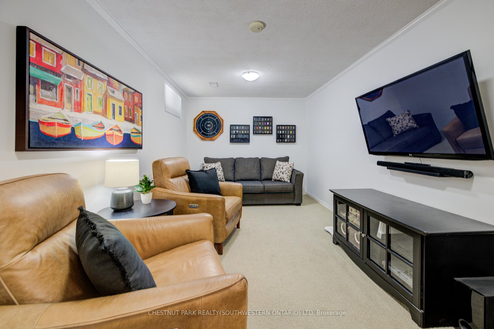 Photo 40 of 53 Ristau Crescent, Kitchener — HOMEH