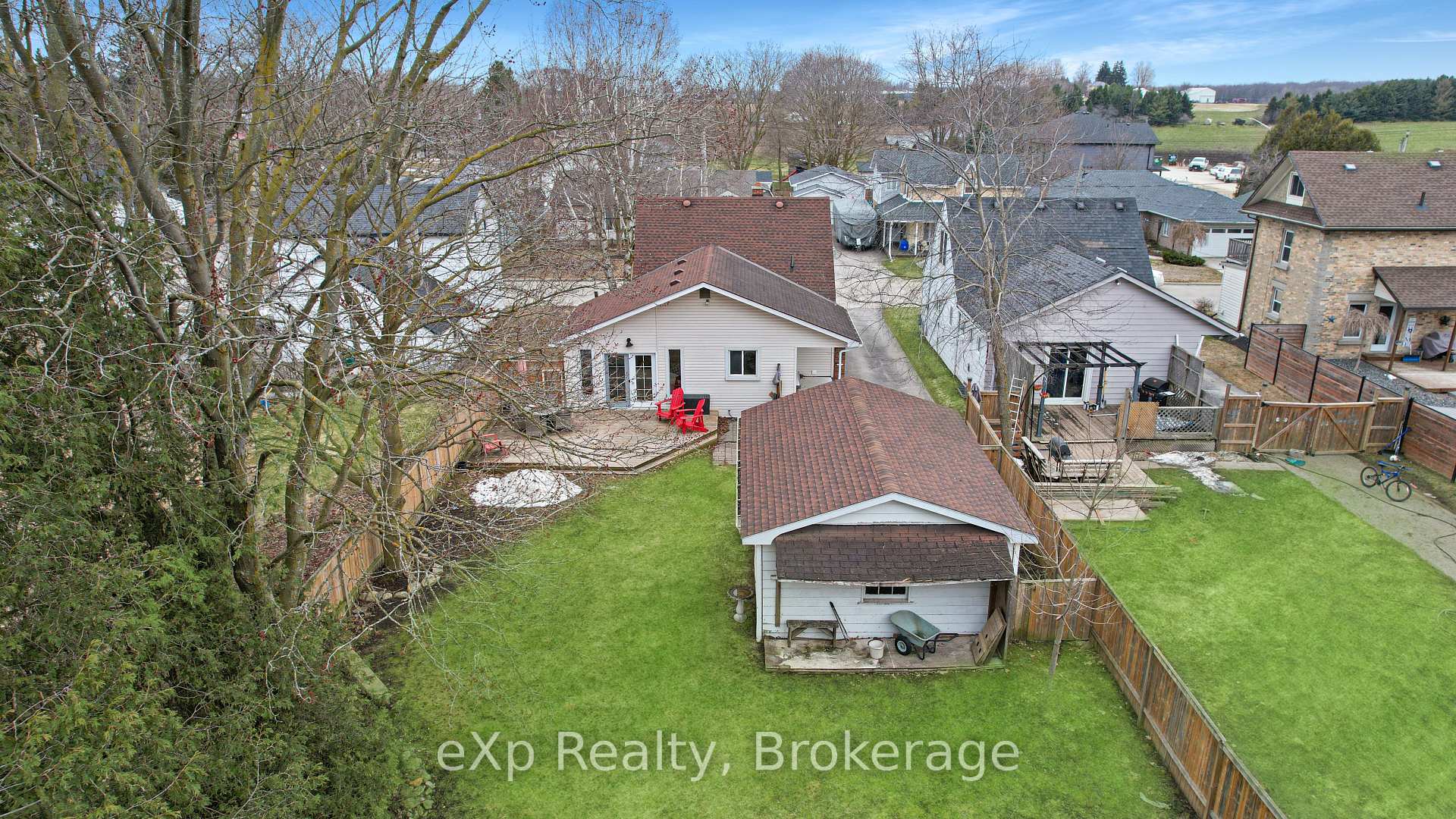 Photo 3 of 312 Jane Street N, Minto — HOMEH
