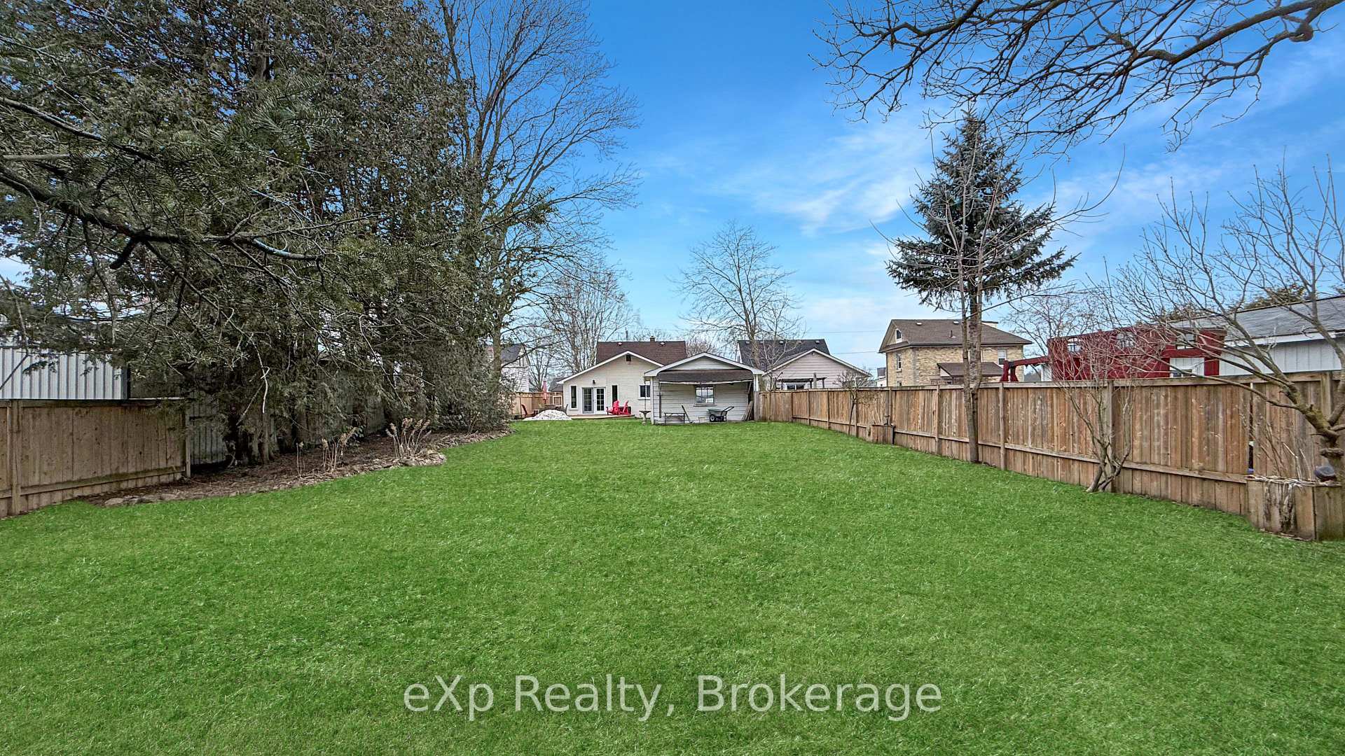 Photo 26 of 312 Jane Street N, Minto — HOMEH