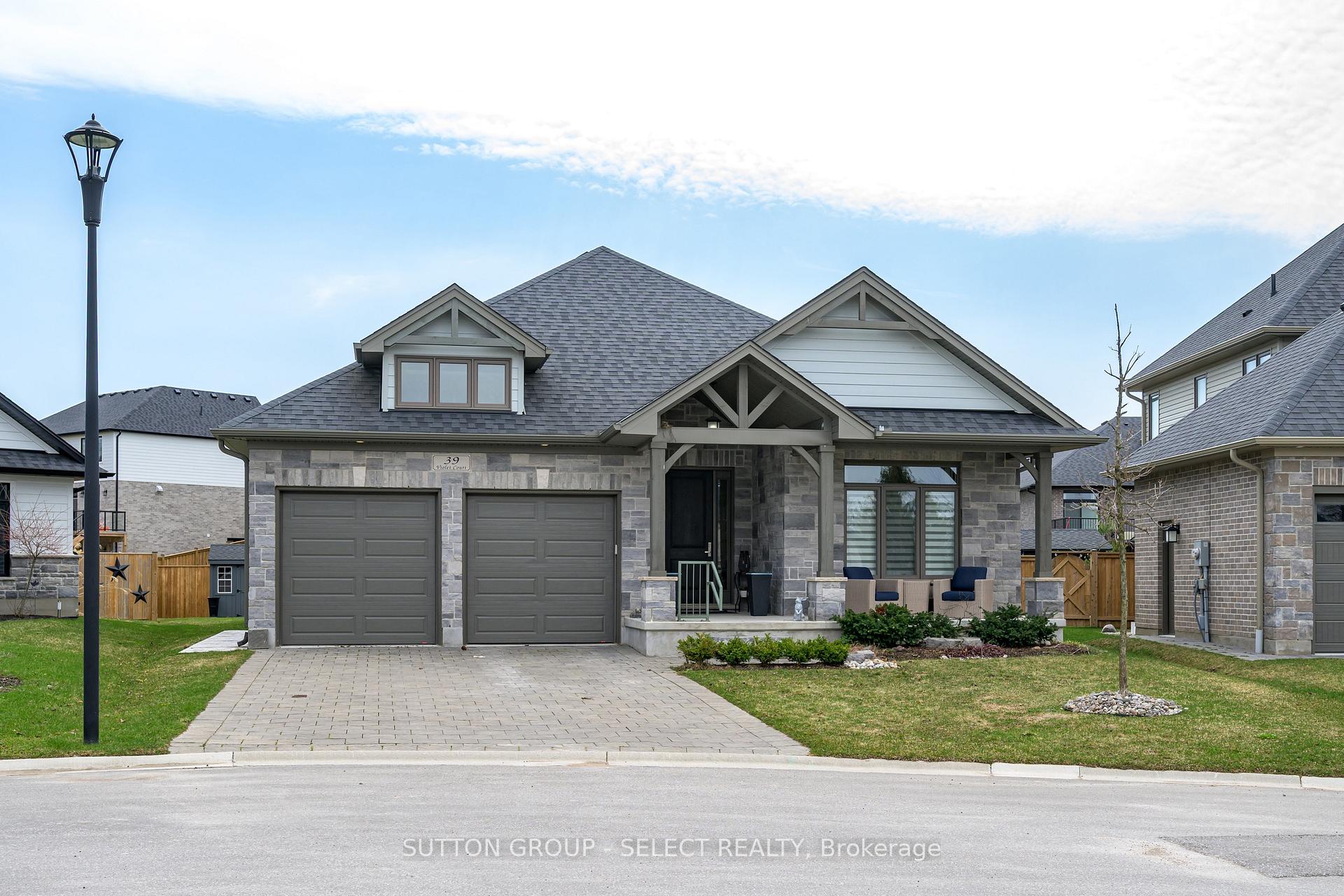 Front of 39 Violet Court