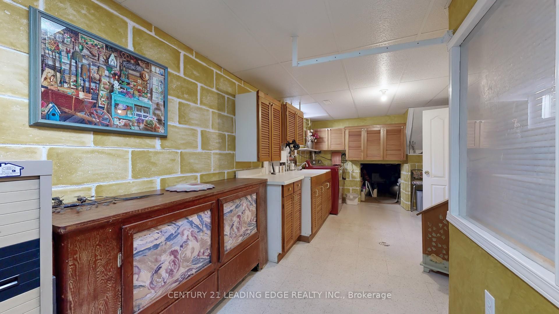 Photo 2 of 36 Sherwood Forest Drive, Markham, Bullock — HOMEH