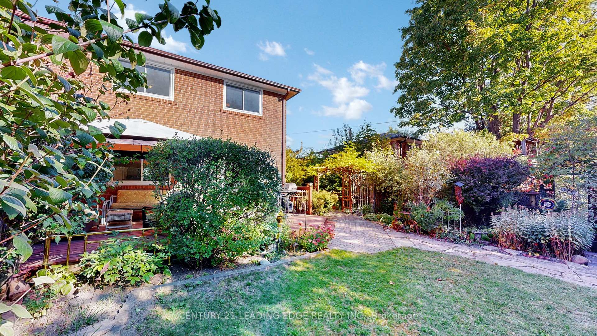 Photo 5 of 36 Sherwood Forest Drive, Markham, Bullock — HOMEH