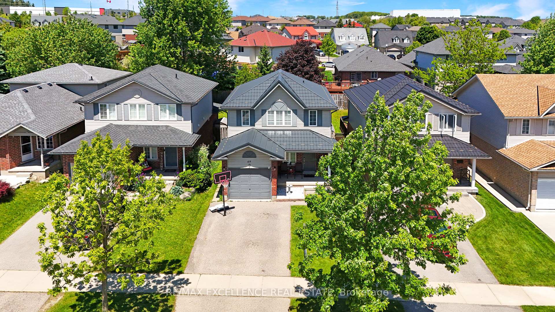 Photo 1 of 69 Rush Meadow Street, Kitchener, Brigadoon — HOMEH