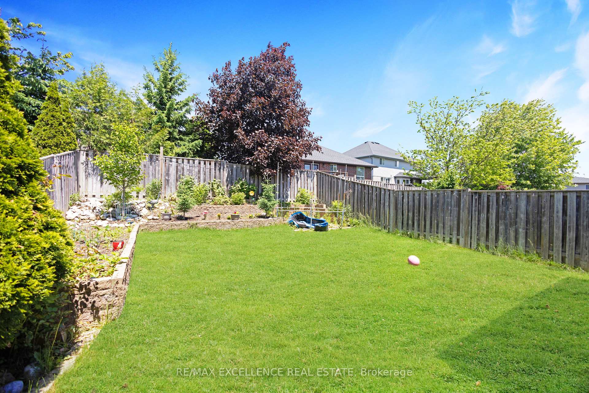 Photo 15 of 69 Rush Meadow Street, Kitchener, Brigadoon — HOMEH