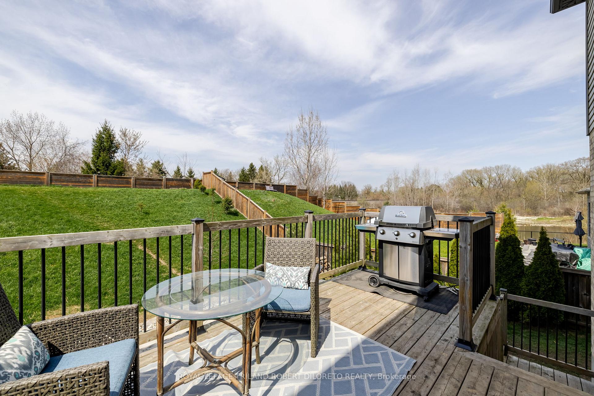 Photo 8 of 175 Union Avenue, Middlesex Centre, Komoka — HOMEH
