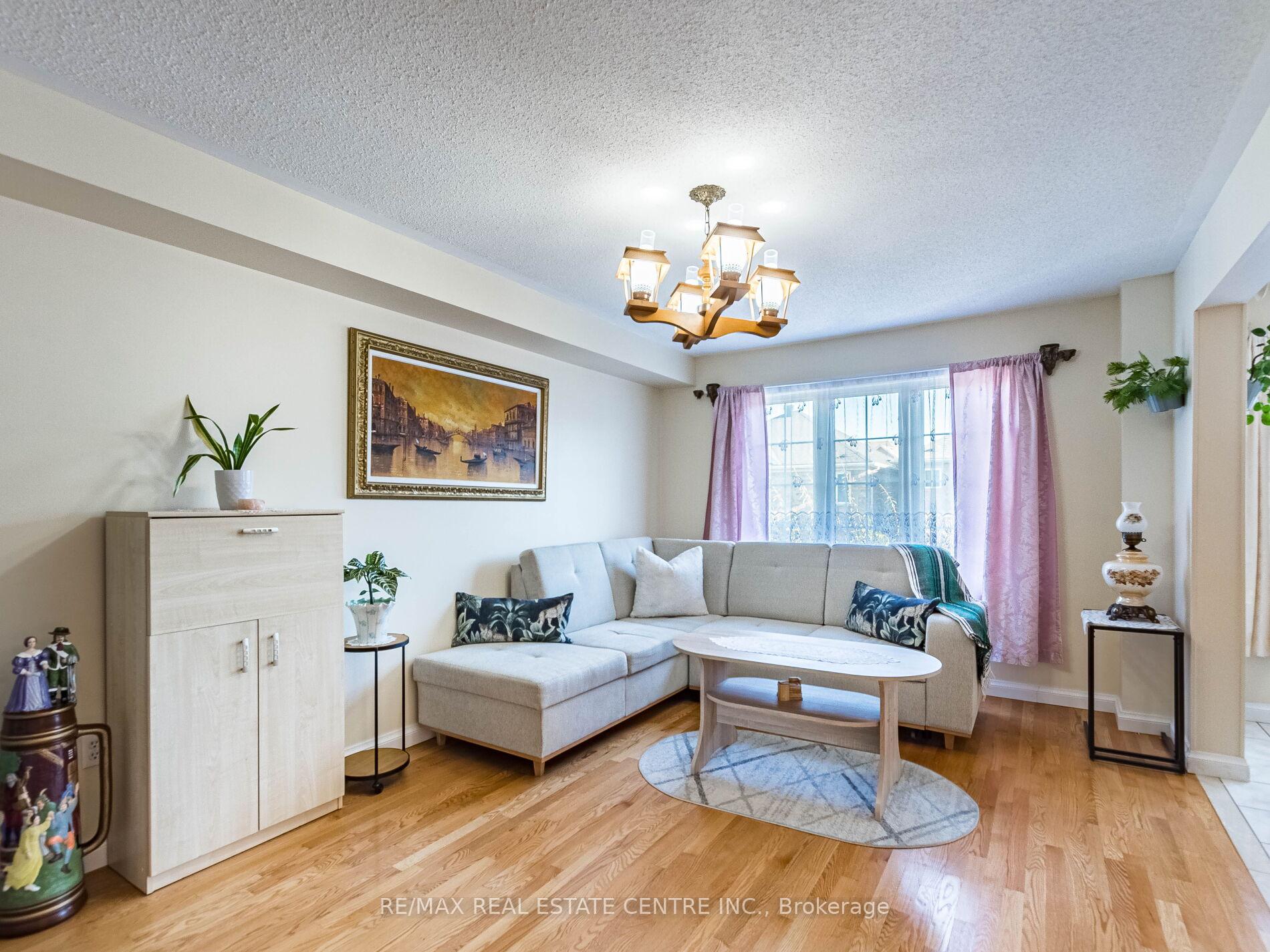 Photo 11 of 1240 Chapman Crescent, Milton, Clarke — HOMEH