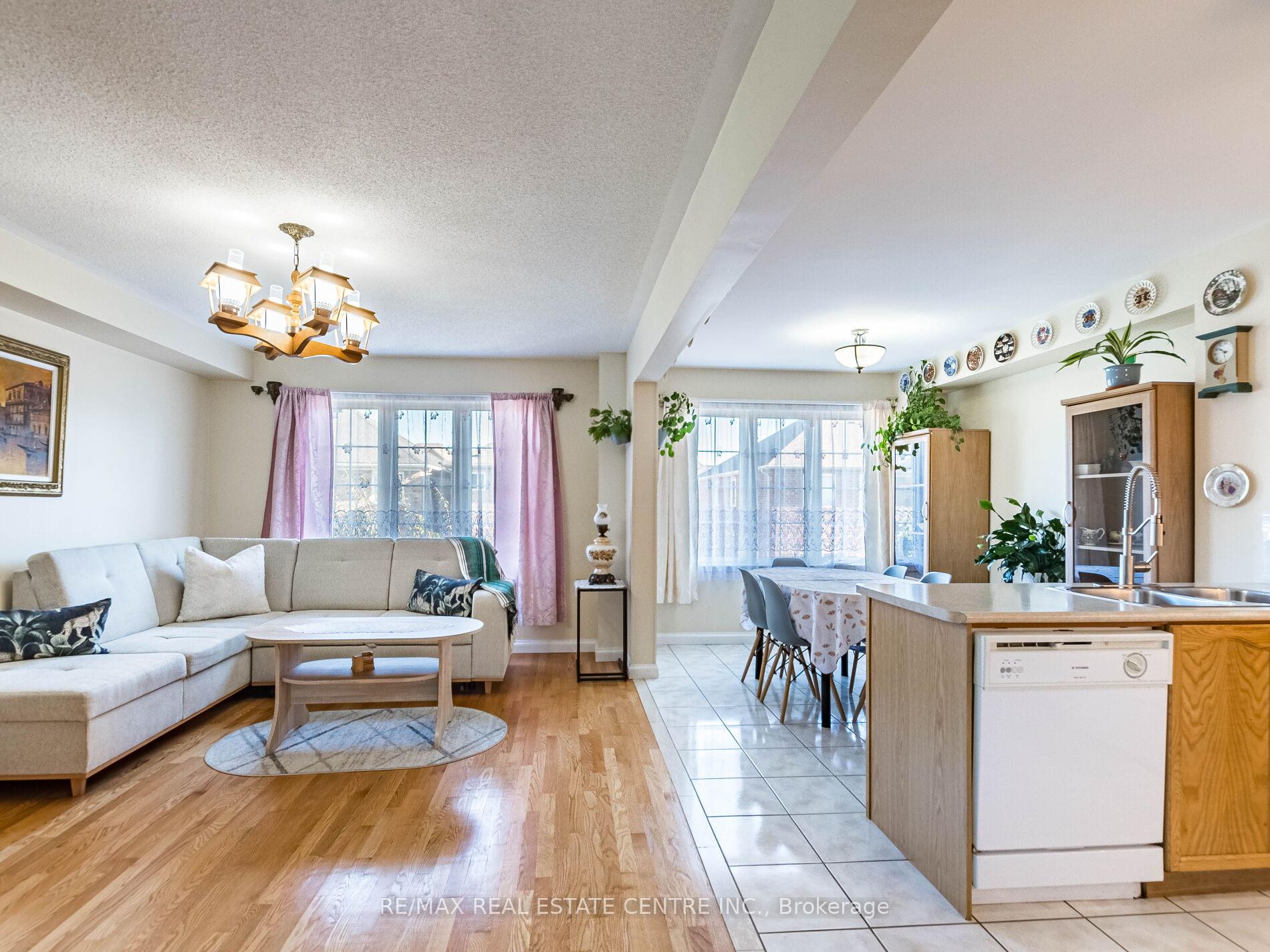 Photo 14 of 1240 Chapman Crescent, Milton, Clarke — HOMEH
