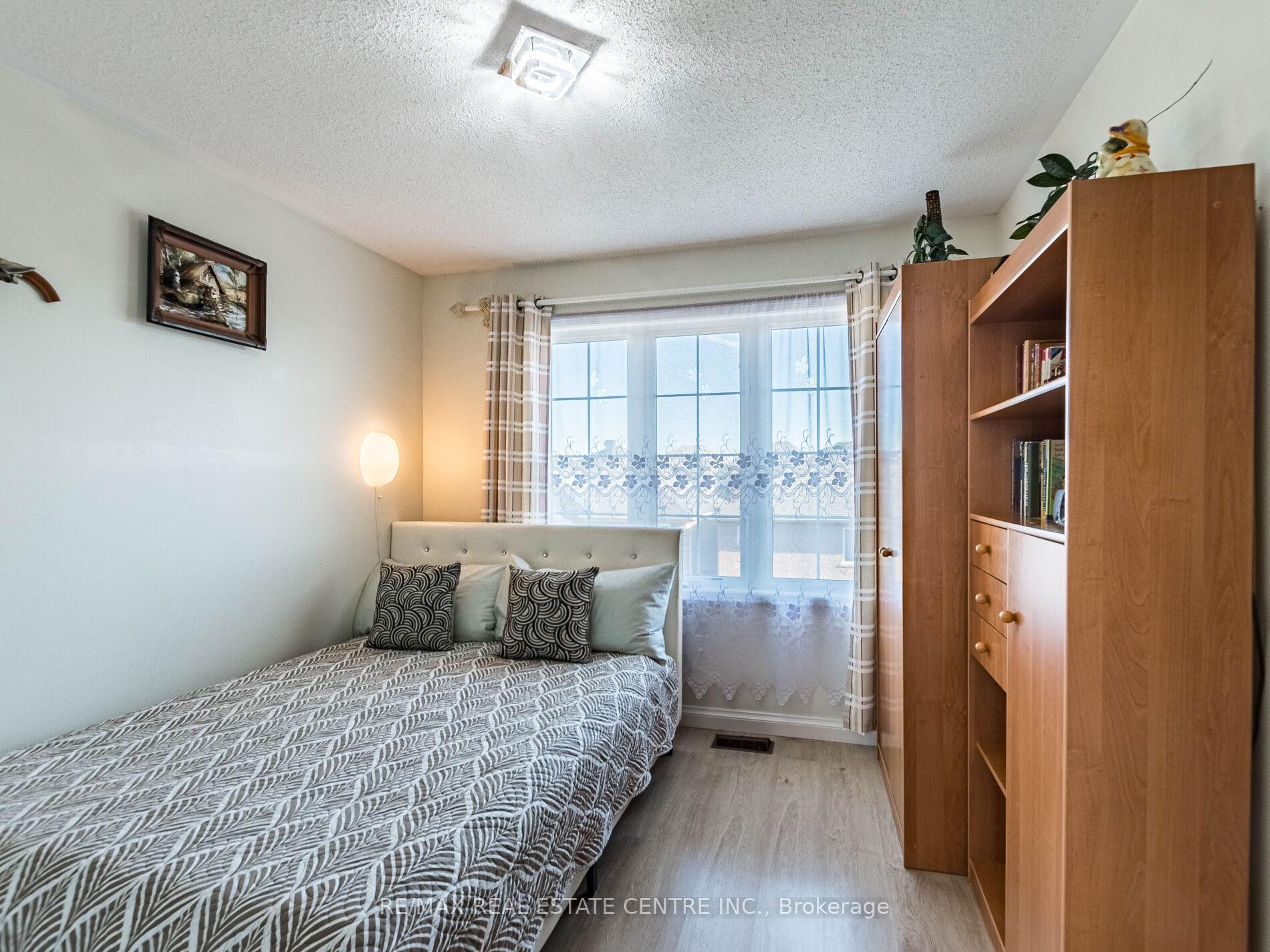 Photo 29 of 1240 Chapman Crescent, Milton, Clarke — HOMEH