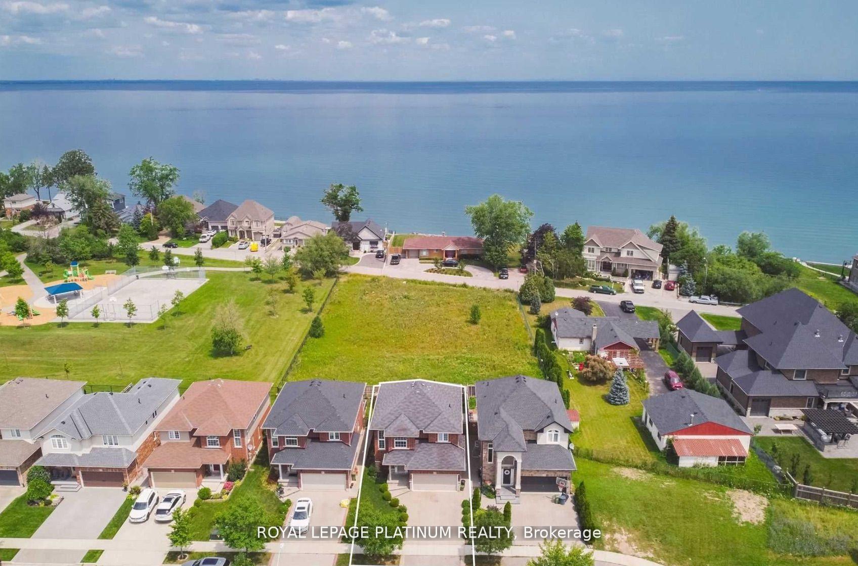 Photo 1 of 109 Whitefish Crescent, Hamilton, Stoney Creek — HOMEH