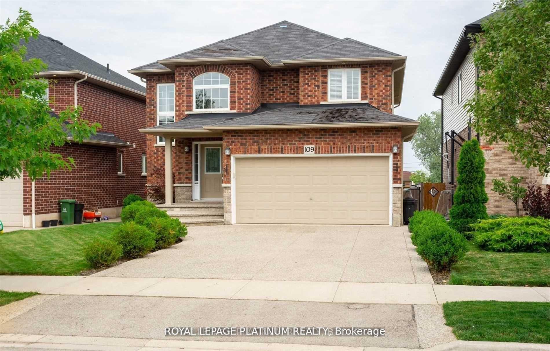 Photo 2 of 109 Whitefish Crescent, Hamilton, Stoney Creek — HOMEH